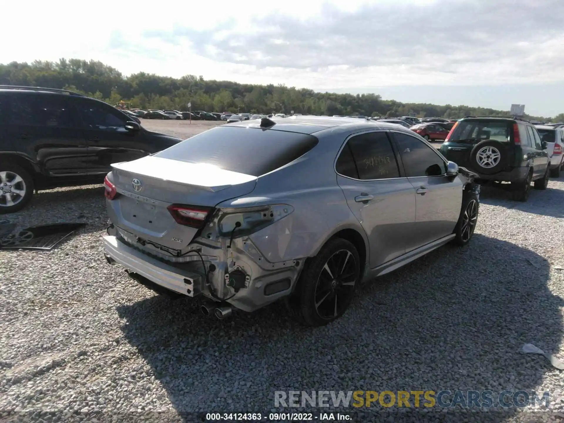 4 Photograph of a damaged car 4T1K61AK6LU397316 TOYOTA CAMRY 2020