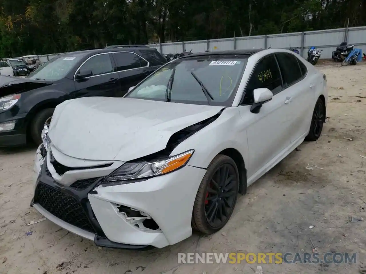 2 Photograph of a damaged car 4T1K61AK6LU875752 TOYOTA CAMRY 2020