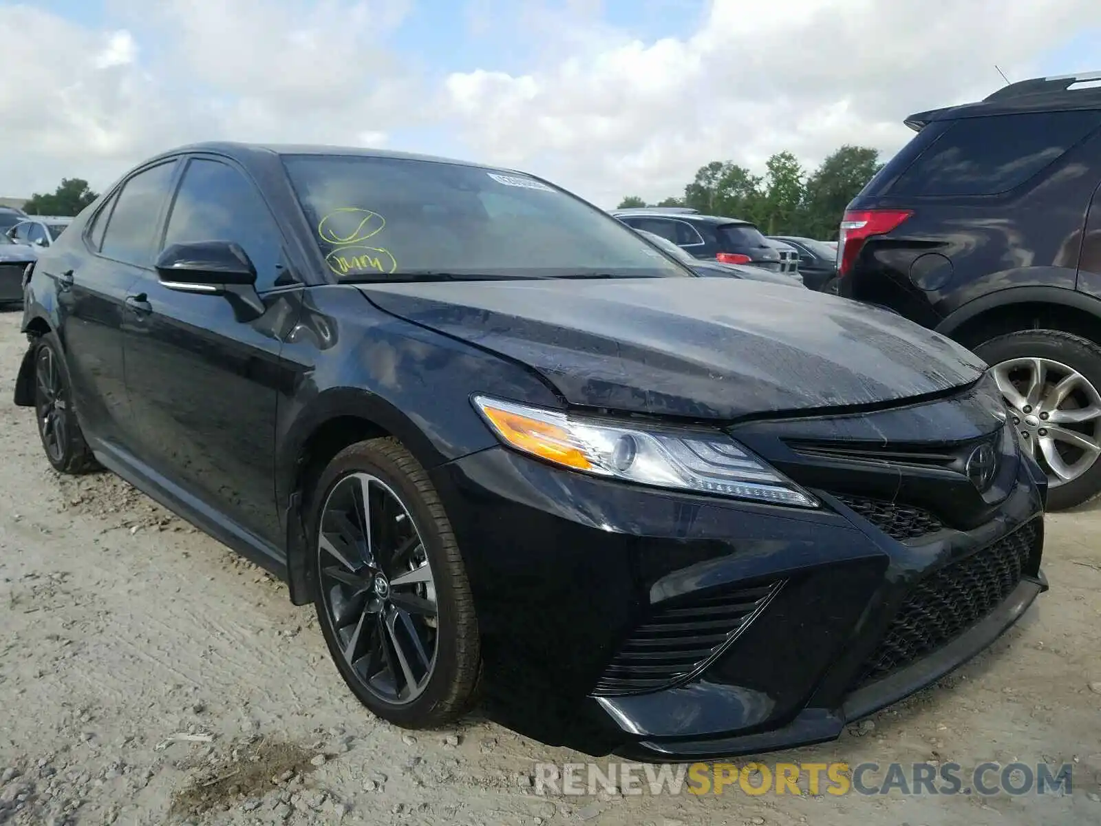 1 Photograph of a damaged car 4T1K61AK6LU897699 TOYOTA CAMRY 2020