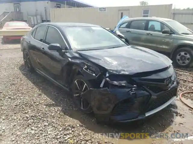 1 Photograph of a damaged car 4T1K61AK6LU910385 TOYOTA CAMRY 2020