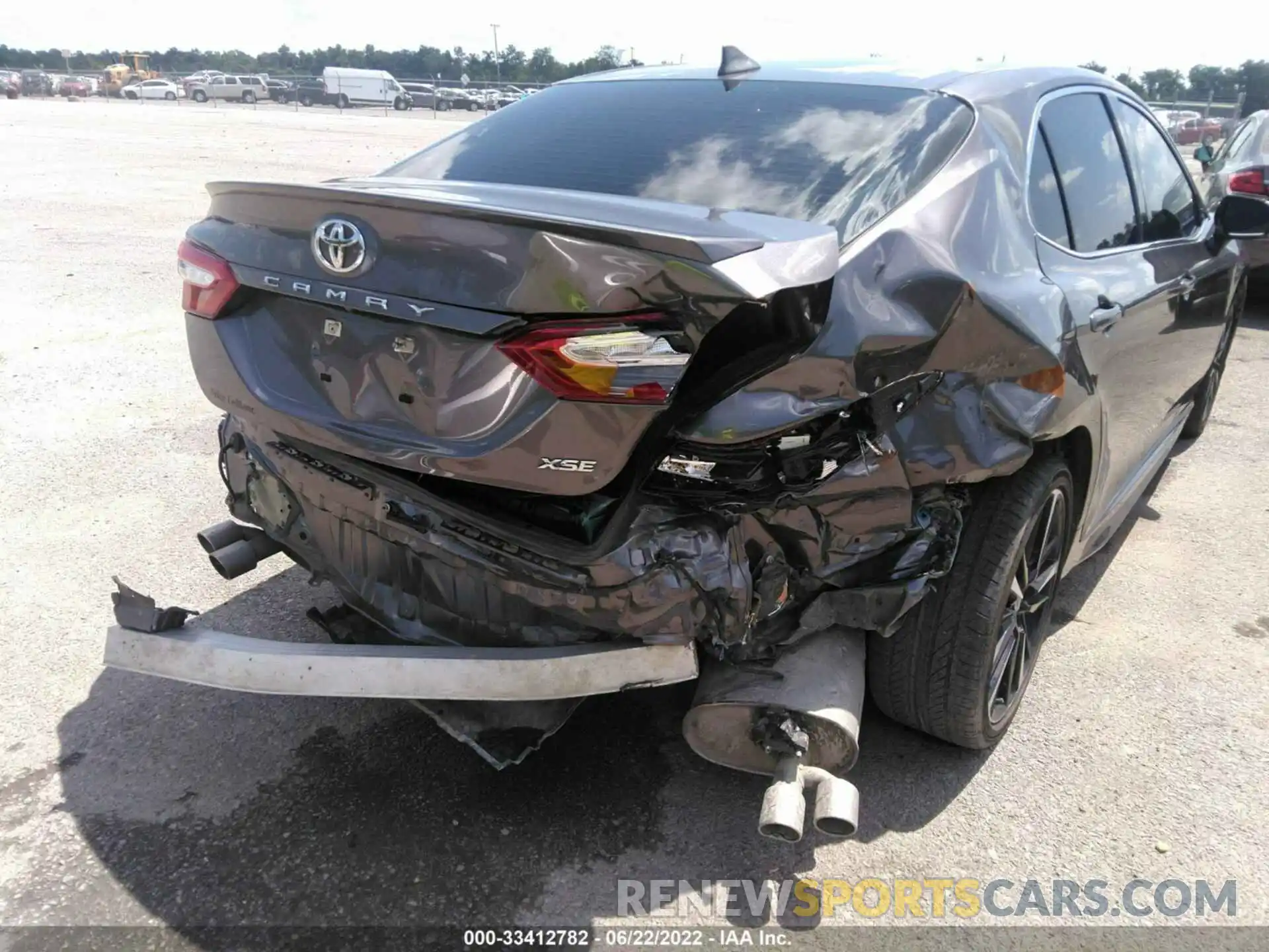 6 Photograph of a damaged car 4T1K61AK6LU932998 TOYOTA CAMRY 2020