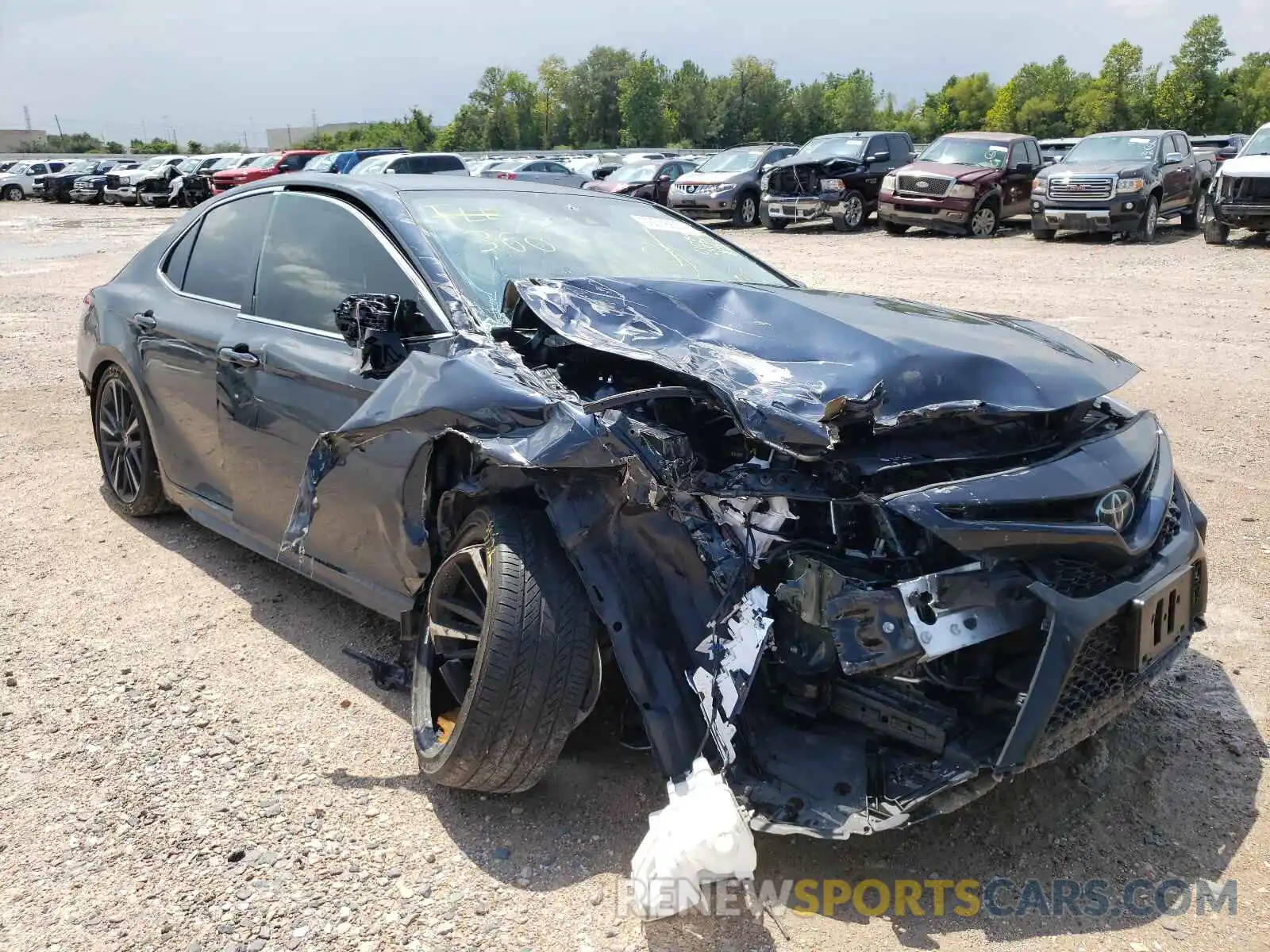 1 Photograph of a damaged car 4T1K61AK6LU934461 TOYOTA CAMRY 2020