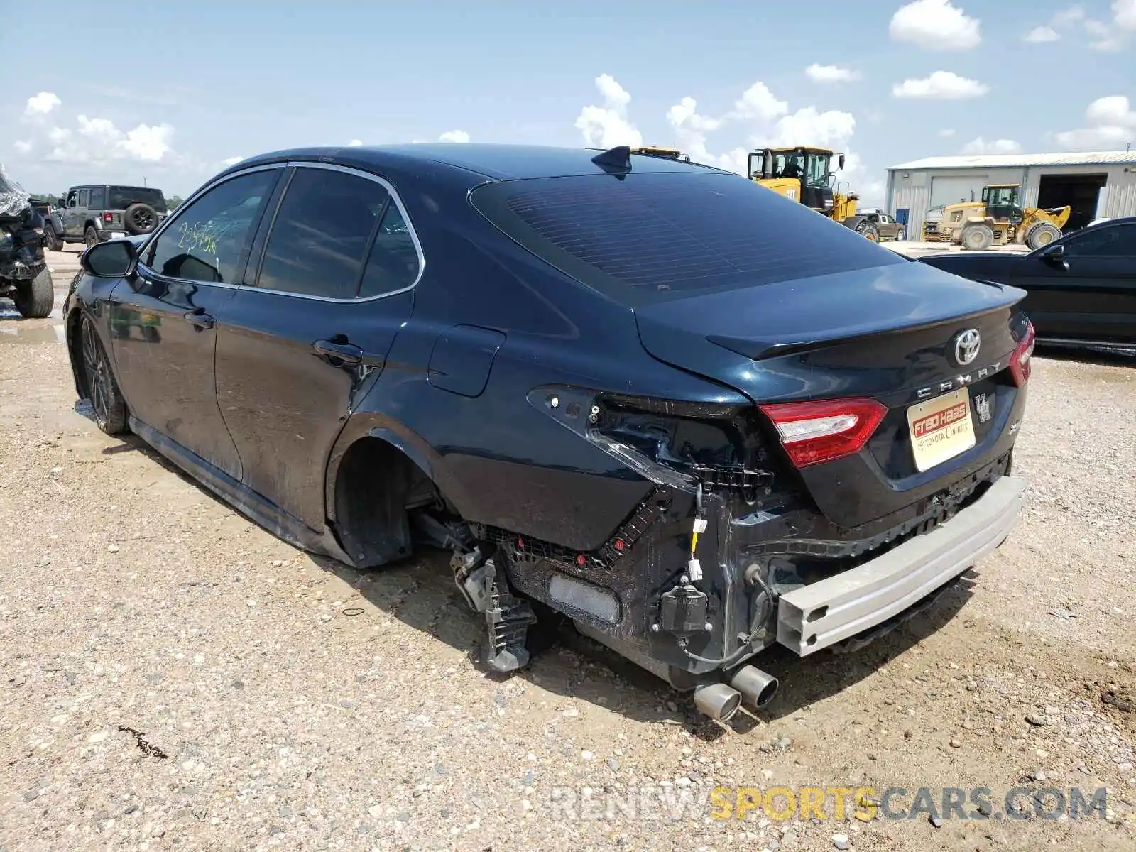 3 Photograph of a damaged car 4T1K61AK6LU934461 TOYOTA CAMRY 2020