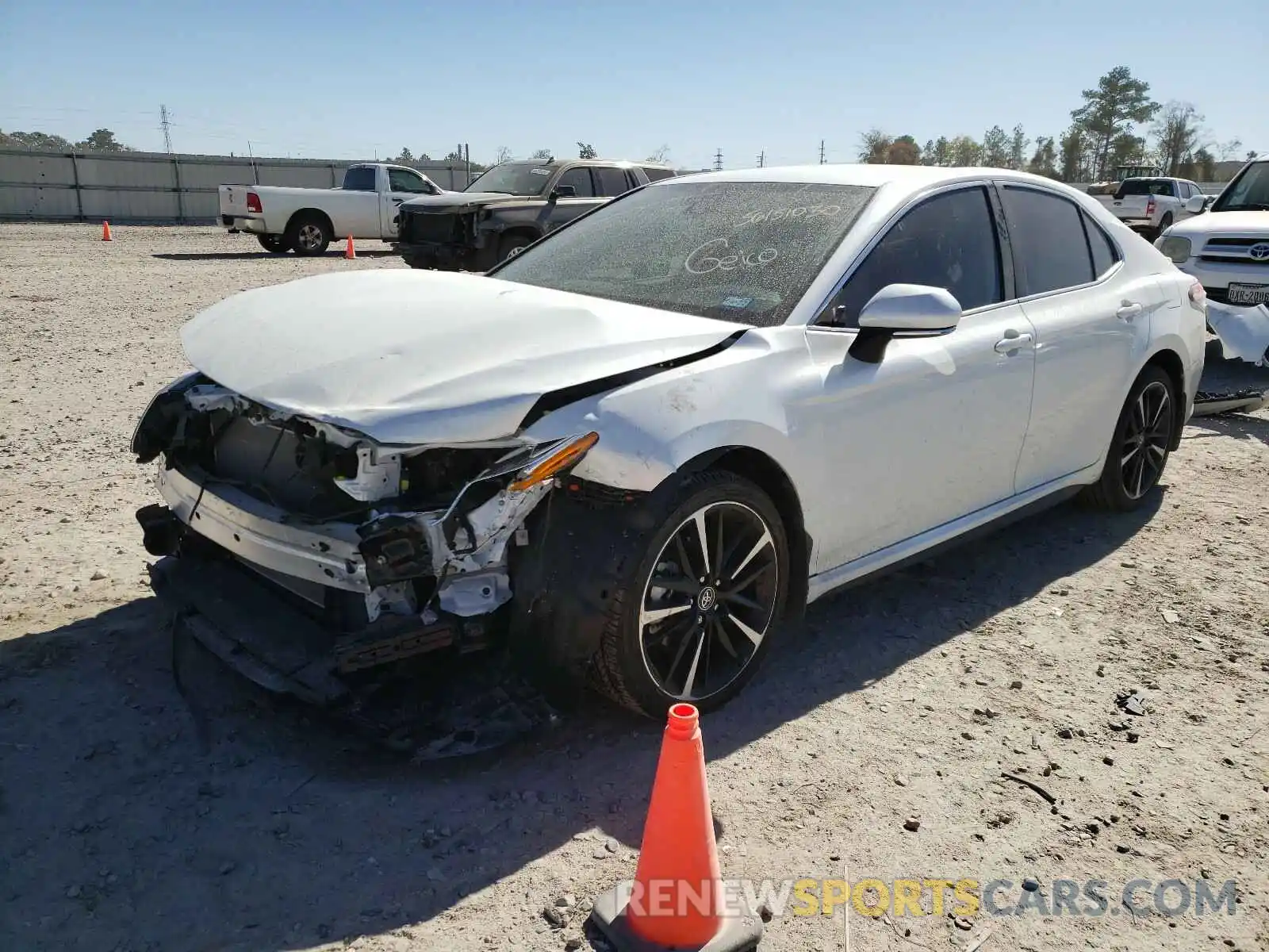 2 Photograph of a damaged car 4T1K61AK6LU935089 TOYOTA CAMRY 2020