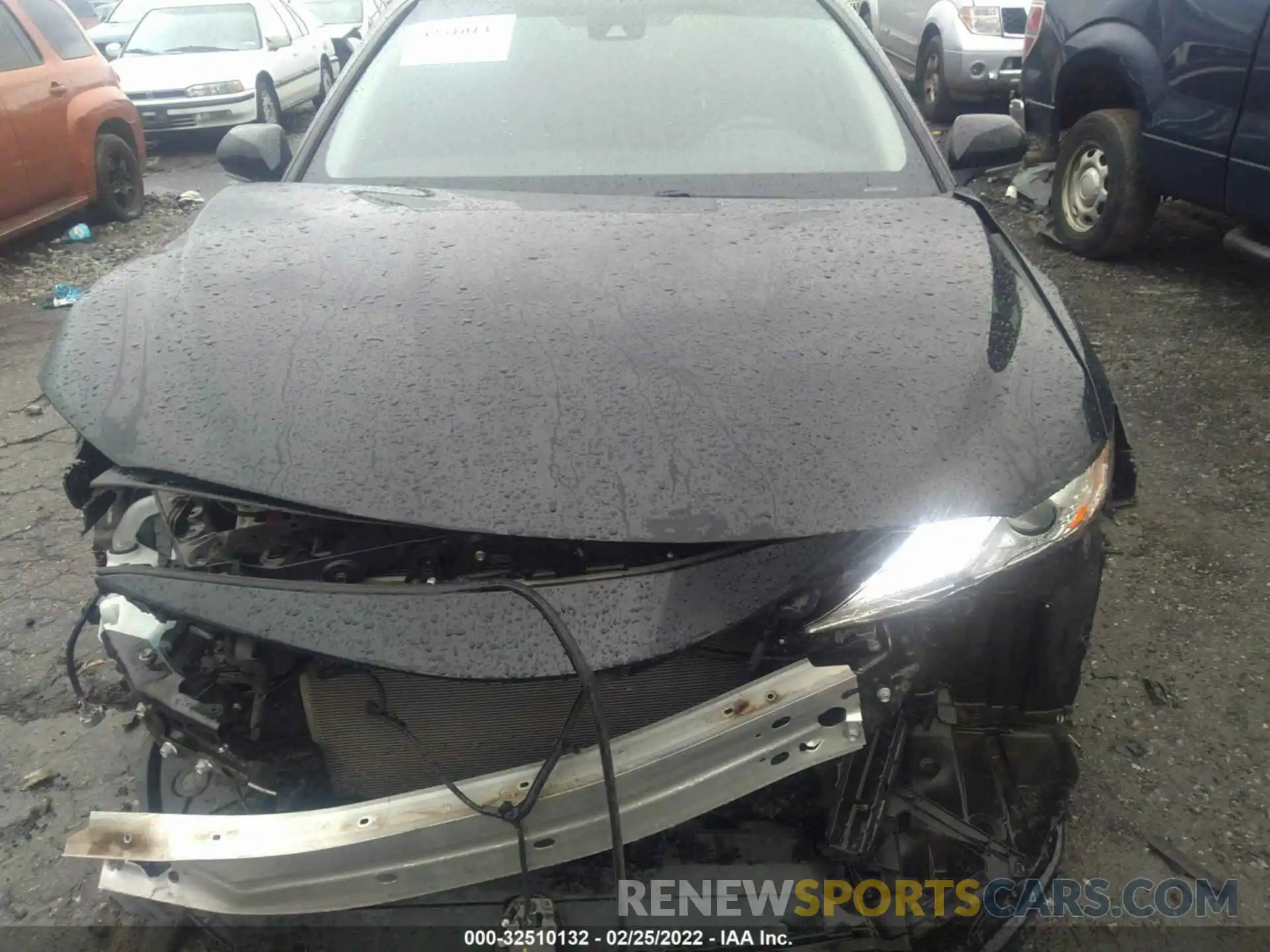 10 Photograph of a damaged car 4T1K61AK6LU937439 TOYOTA CAMRY 2020