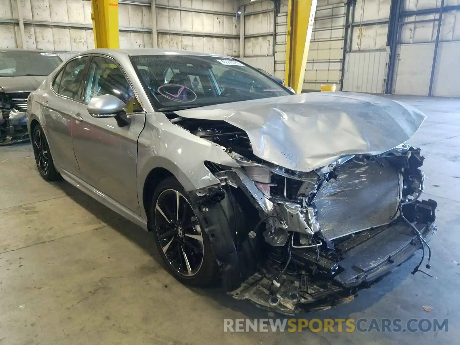 1 Photograph of a damaged car 4T1K61AK6LU937571 TOYOTA CAMRY 2020