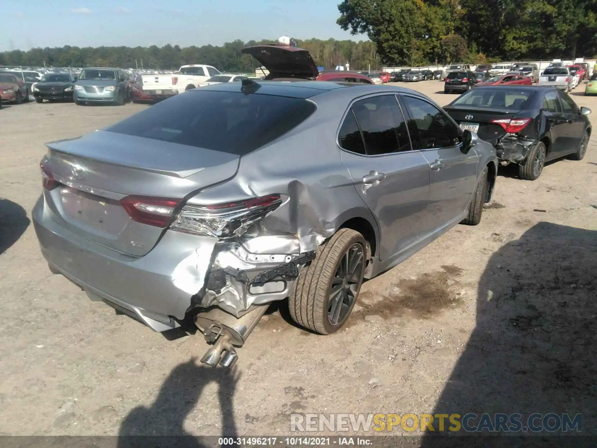 4 Photograph of a damaged car 4T1K61AK6LU945959 TOYOTA CAMRY 2020