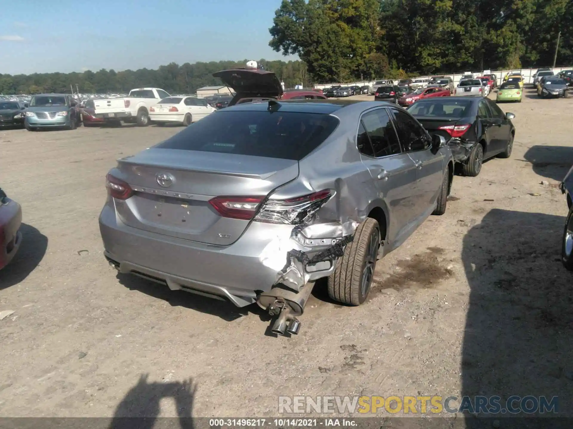 6 Photograph of a damaged car 4T1K61AK6LU945959 TOYOTA CAMRY 2020