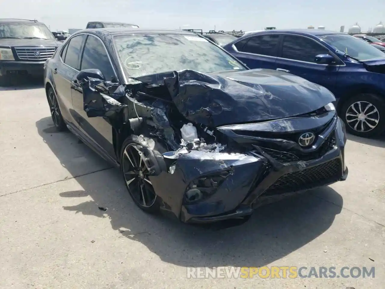 1 Photograph of a damaged car 4T1K61AK6LU964222 TOYOTA CAMRY 2020