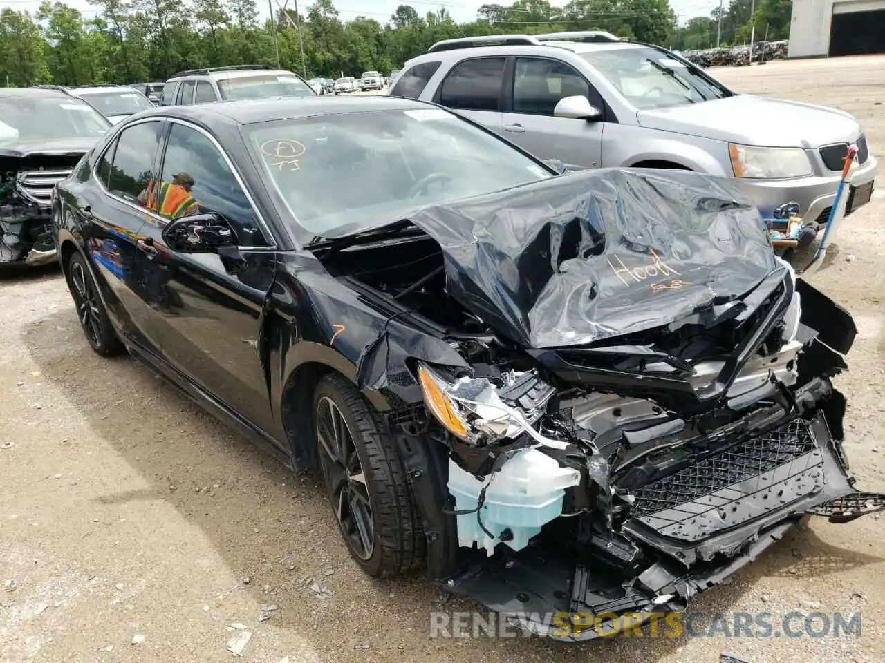 1 Photograph of a damaged car 4T1K61AK6LU972014 TOYOTA CAMRY 2020