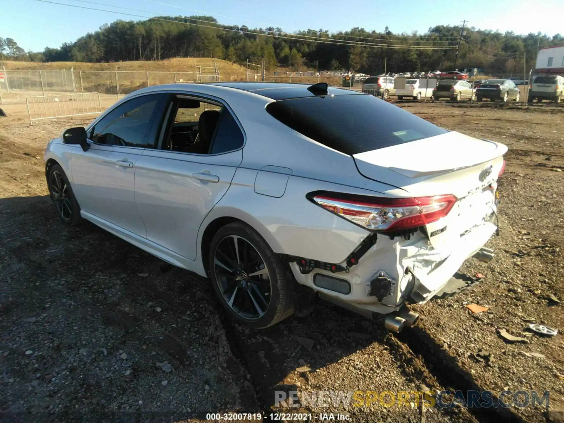 3 Photograph of a damaged car 4T1K61AK6LU982672 TOYOTA CAMRY 2020