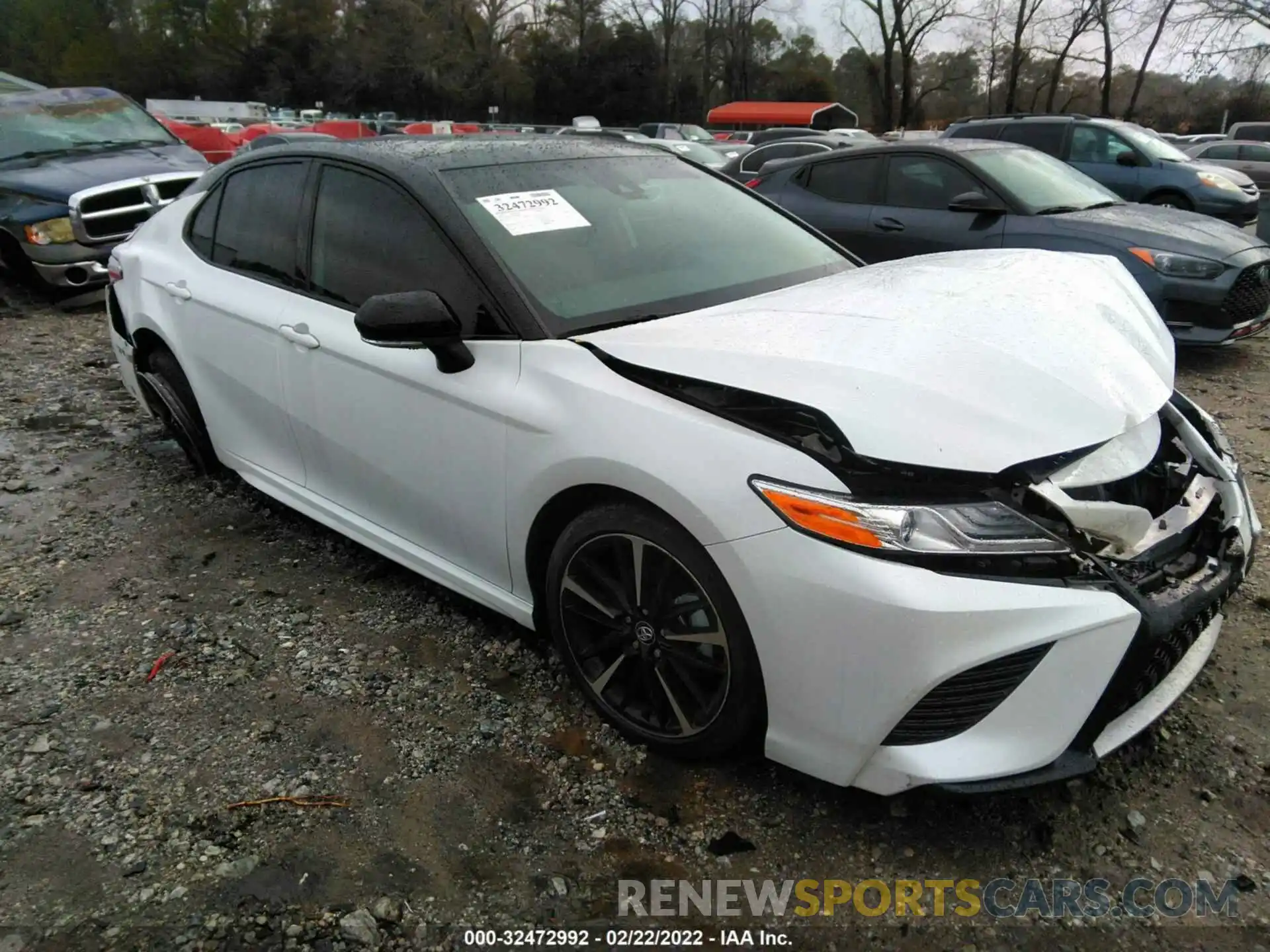 1 Photograph of a damaged car 4T1K61AK7LU300723 TOYOTA CAMRY 2020