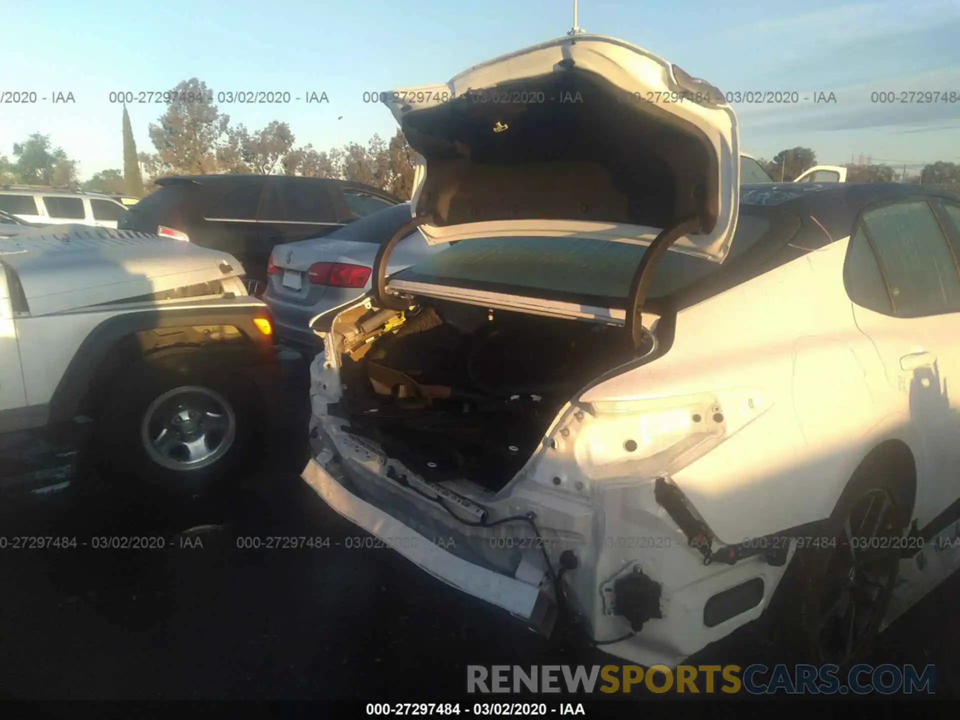 6 Photograph of a damaged car 4T1K61AK7LU306960 TOYOTA CAMRY 2020