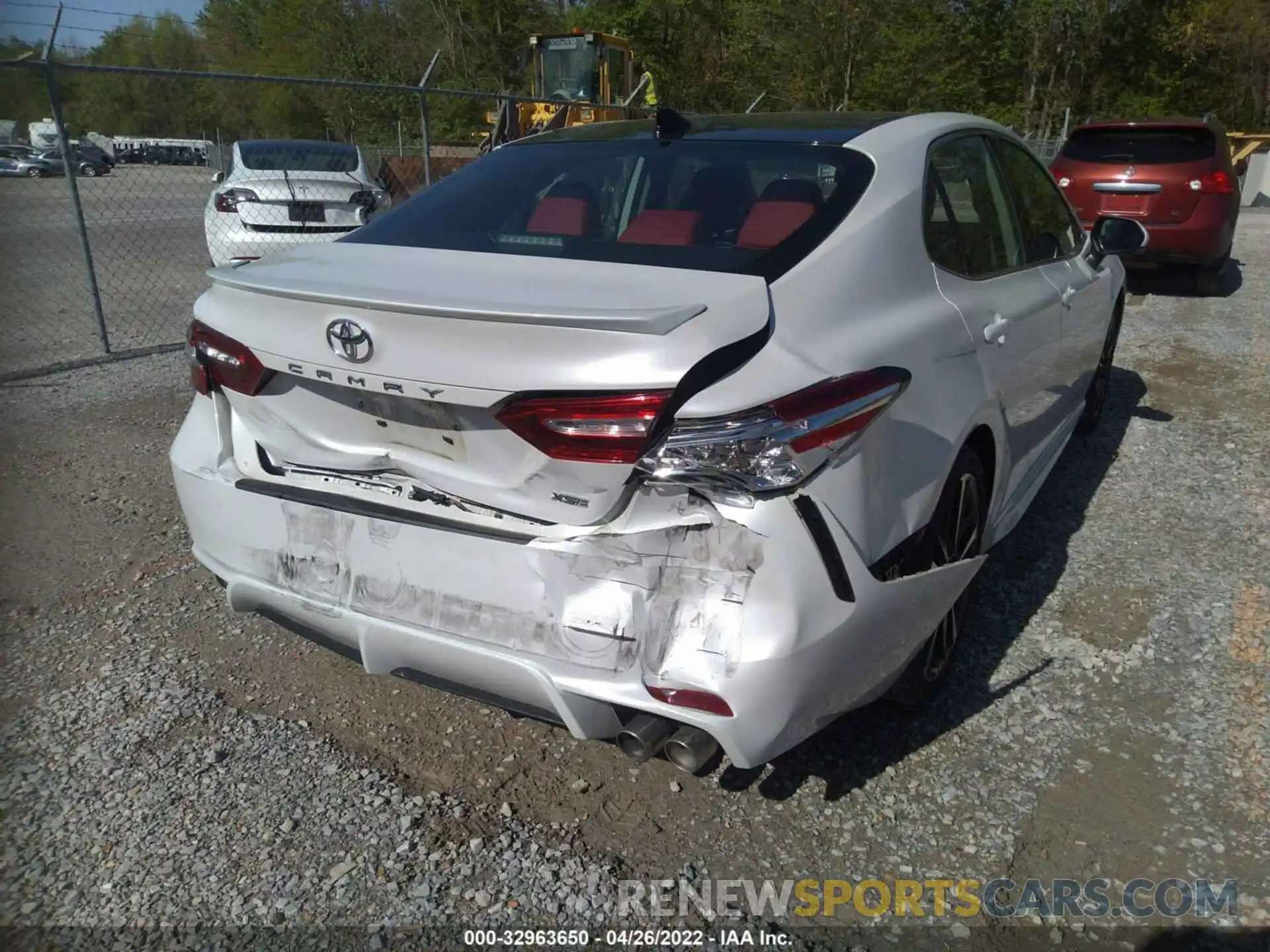 6 Photograph of a damaged car 4T1K61AK7LU311981 TOYOTA CAMRY 2020