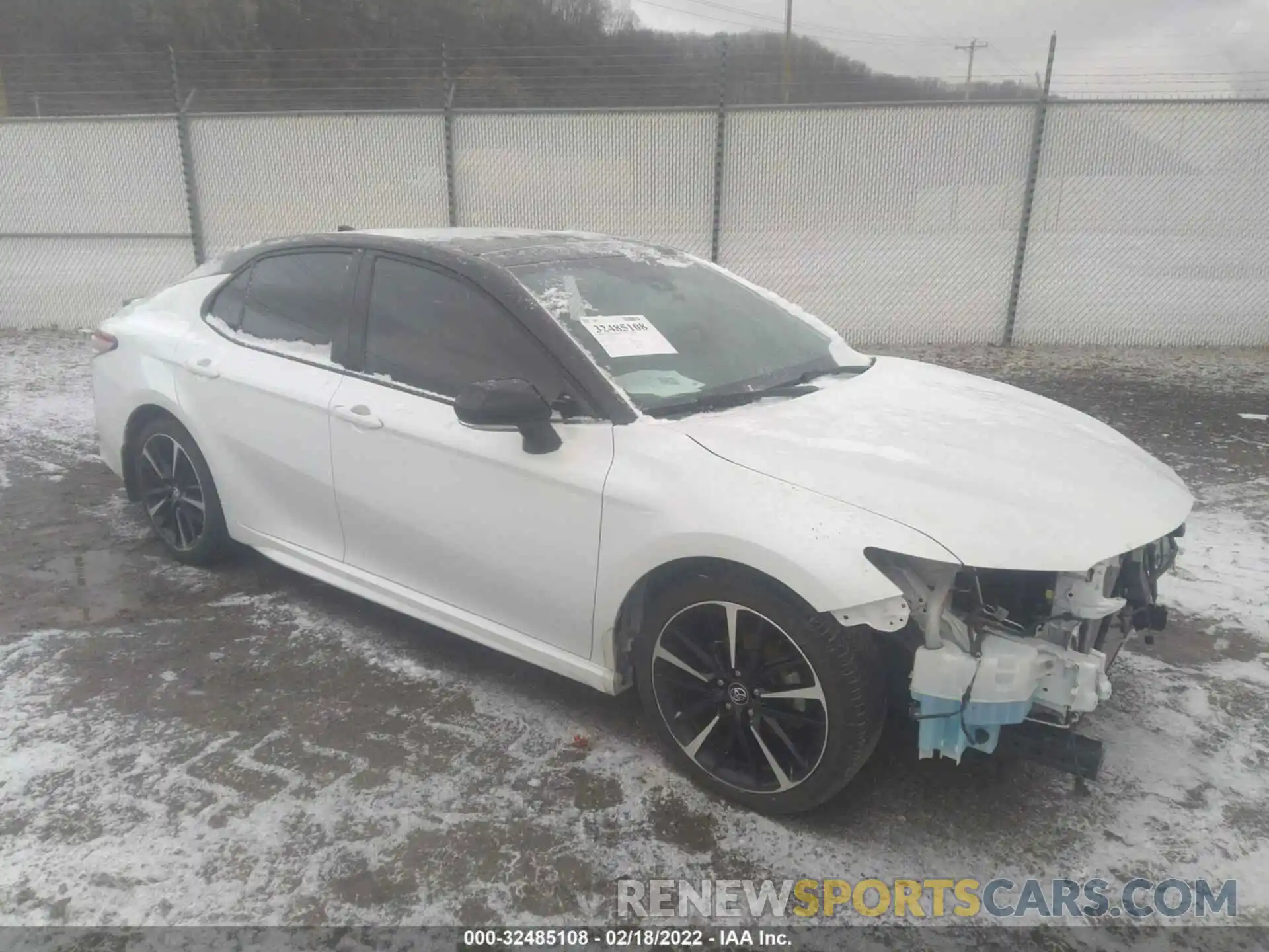 1 Photograph of a damaged car 4T1K61AK7LU313245 TOYOTA CAMRY 2020