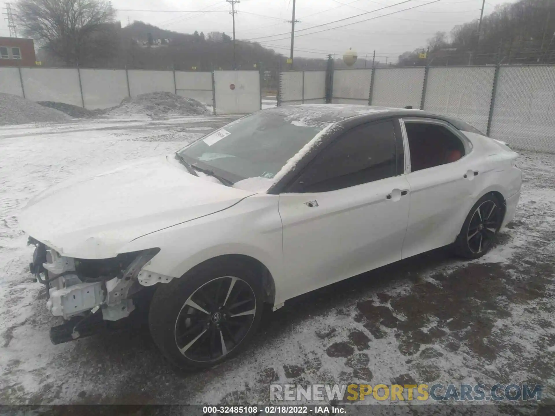 2 Photograph of a damaged car 4T1K61AK7LU313245 TOYOTA CAMRY 2020