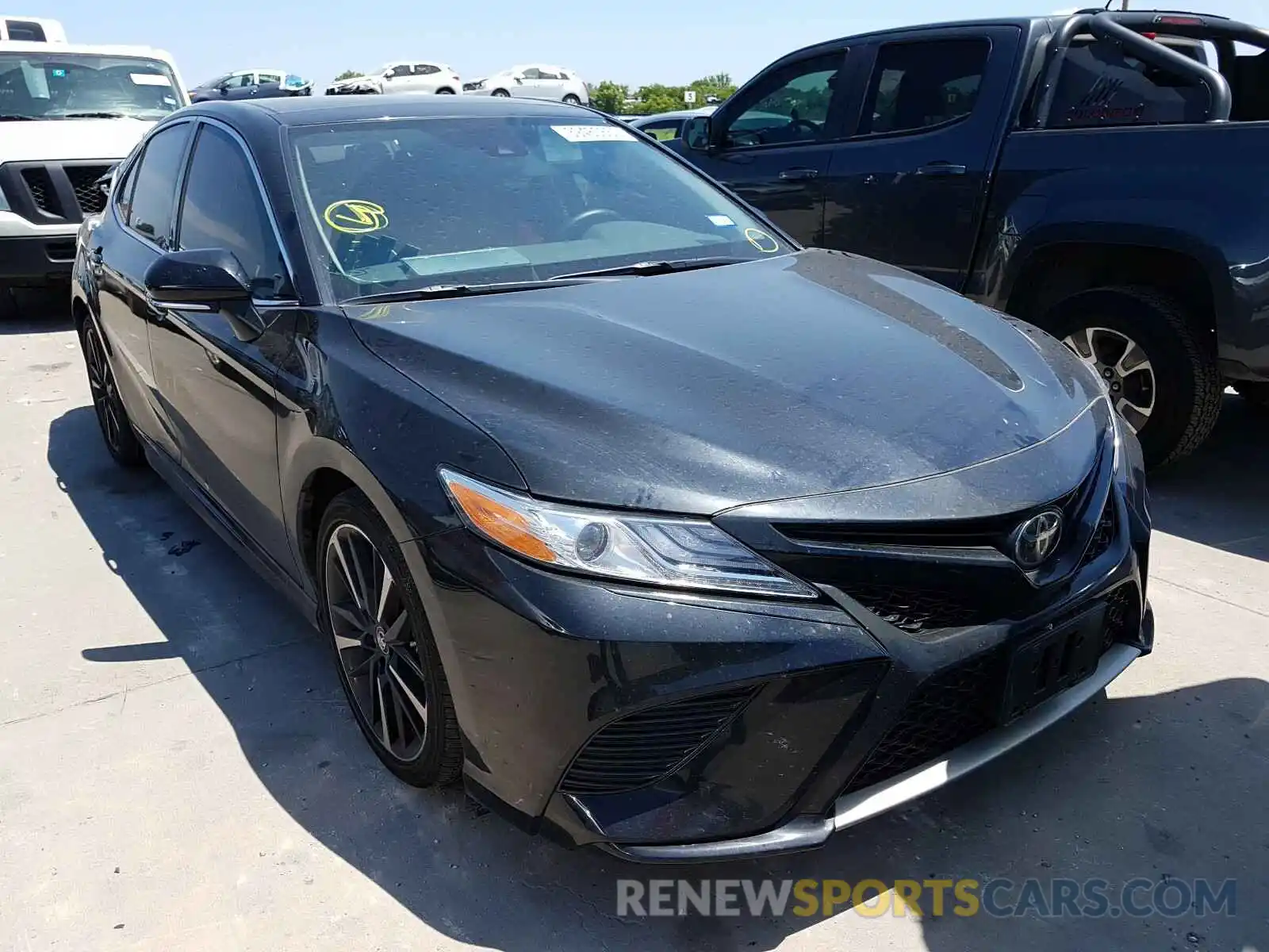 1 Photograph of a damaged car 4T1K61AK7LU321359 TOYOTA CAMRY 2020