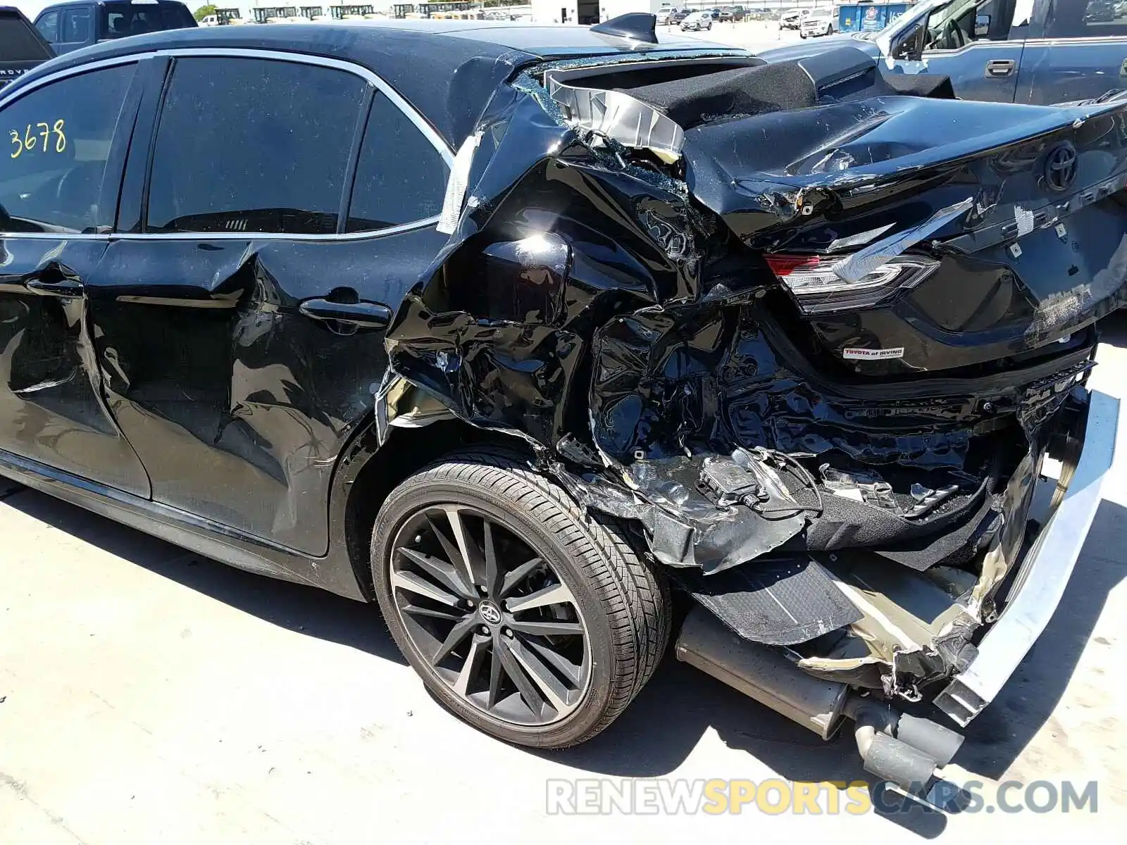 9 Photograph of a damaged car 4T1K61AK7LU321359 TOYOTA CAMRY 2020