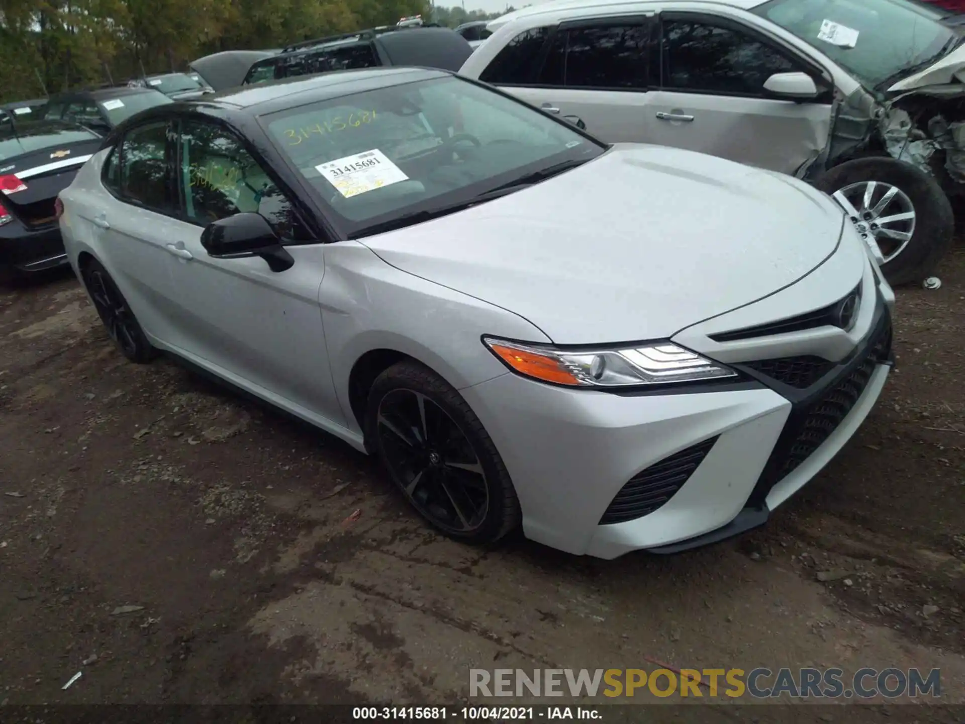 1 Photograph of a damaged car 4T1K61AK7LU339215 TOYOTA CAMRY 2020