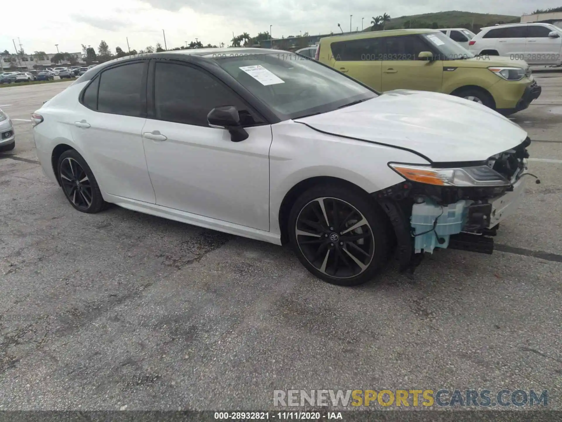 1 Photograph of a damaged car 4T1K61AK7LU344902 TOYOTA CAMRY 2020