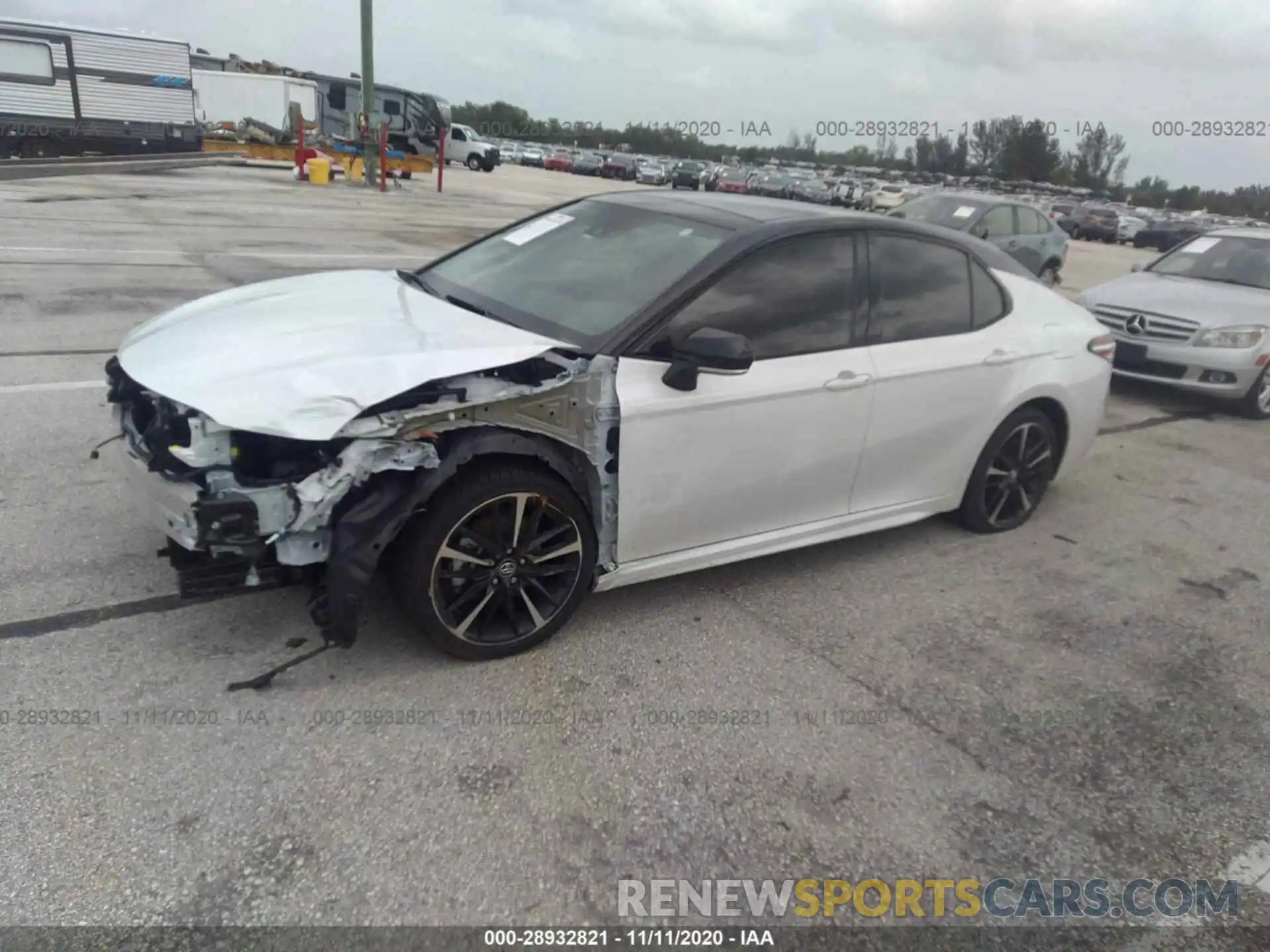 2 Photograph of a damaged car 4T1K61AK7LU344902 TOYOTA CAMRY 2020