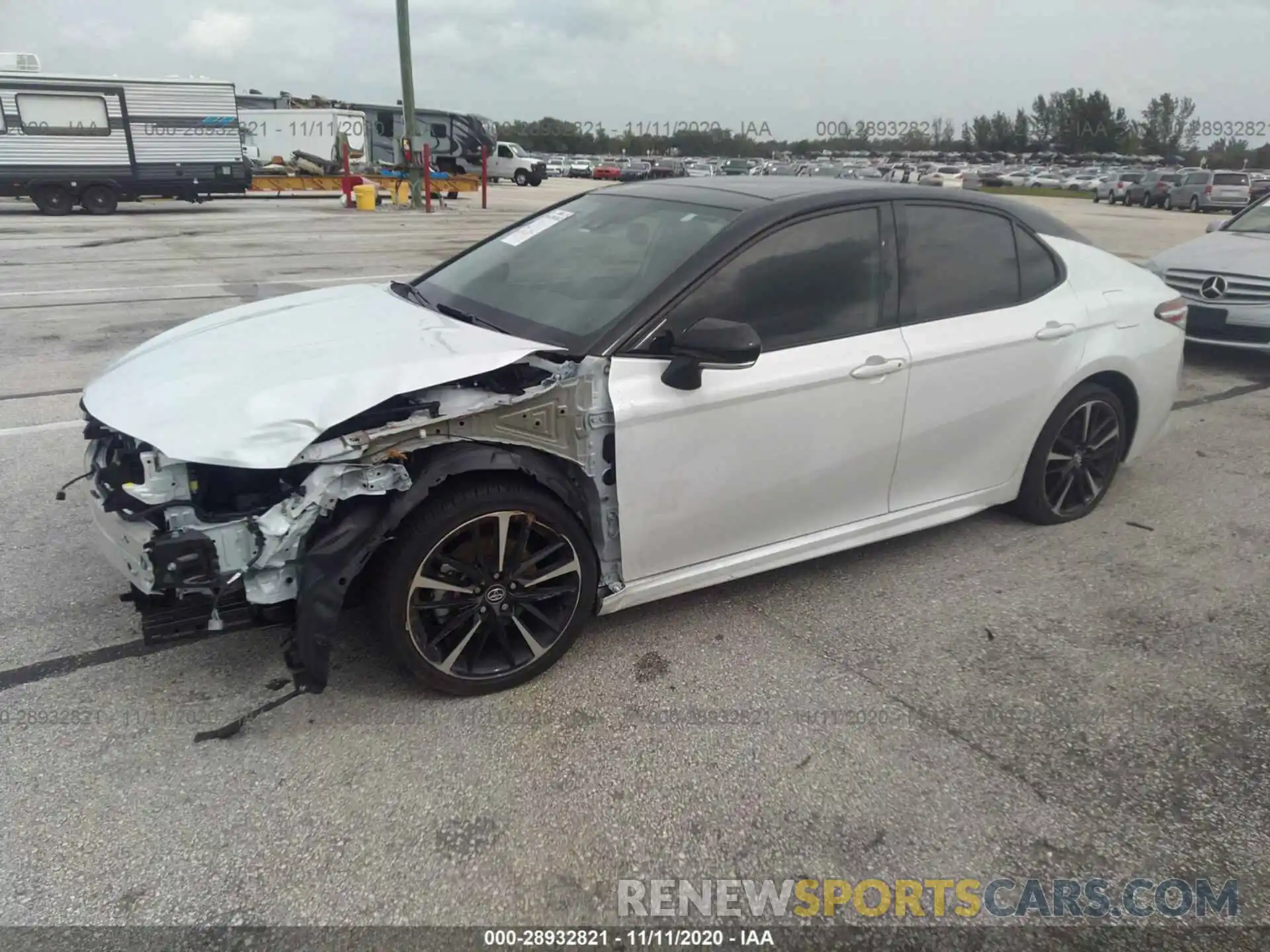 6 Photograph of a damaged car 4T1K61AK7LU344902 TOYOTA CAMRY 2020