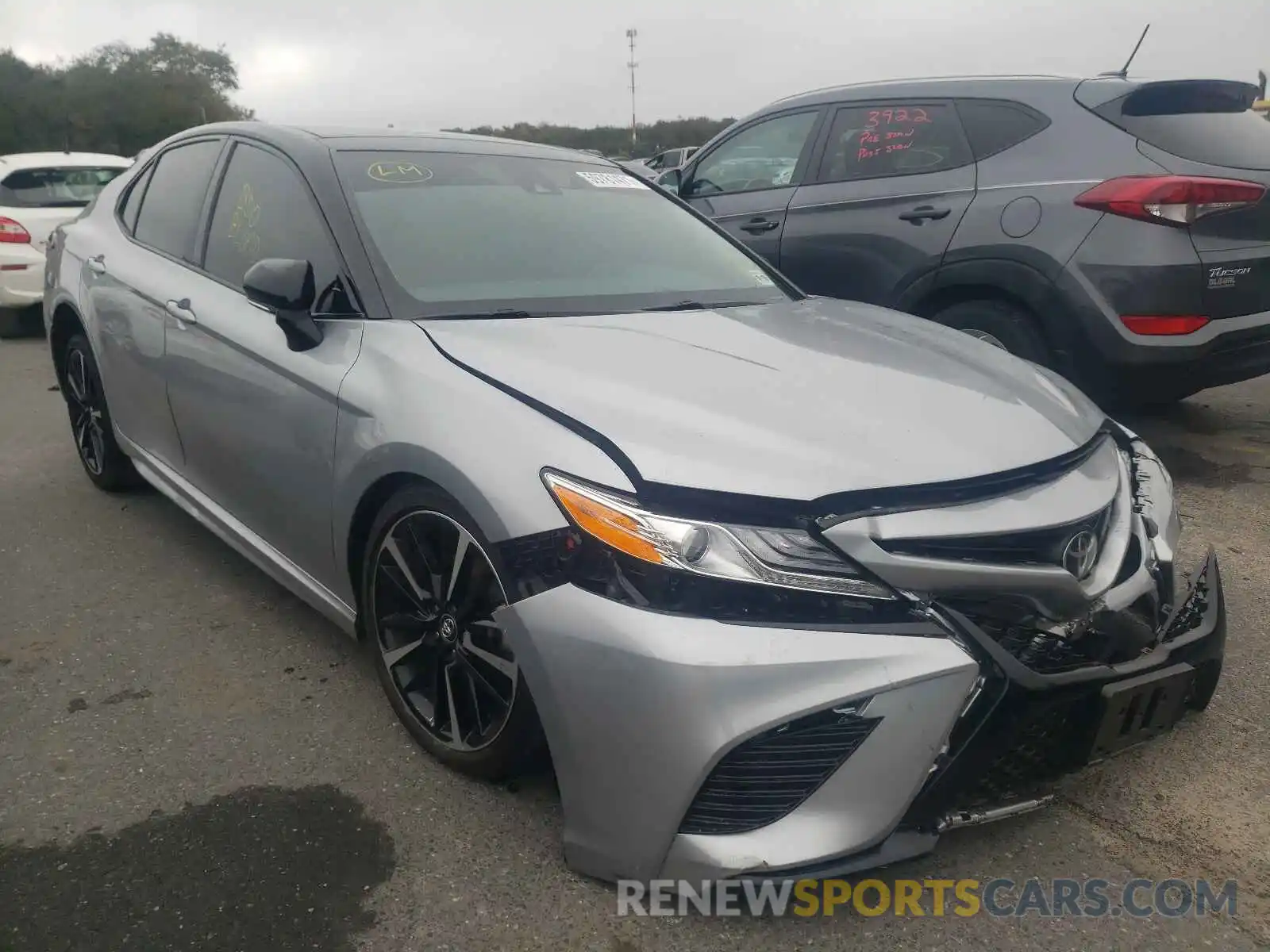 1 Photograph of a damaged car 4T1K61AK7LU354040 TOYOTA CAMRY 2020