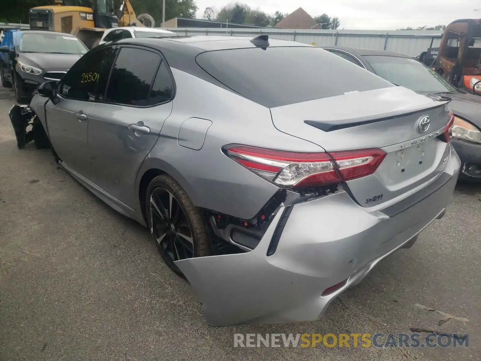 3 Photograph of a damaged car 4T1K61AK7LU354040 TOYOTA CAMRY 2020