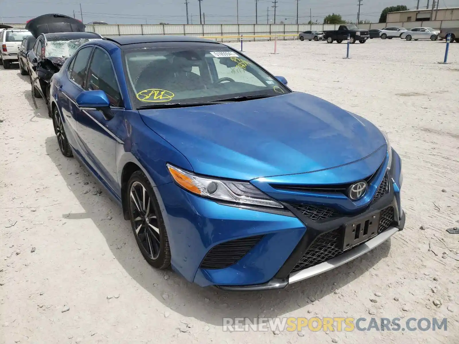 1 Photograph of a damaged car 4T1K61AK7LU354281 TOYOTA CAMRY 2020