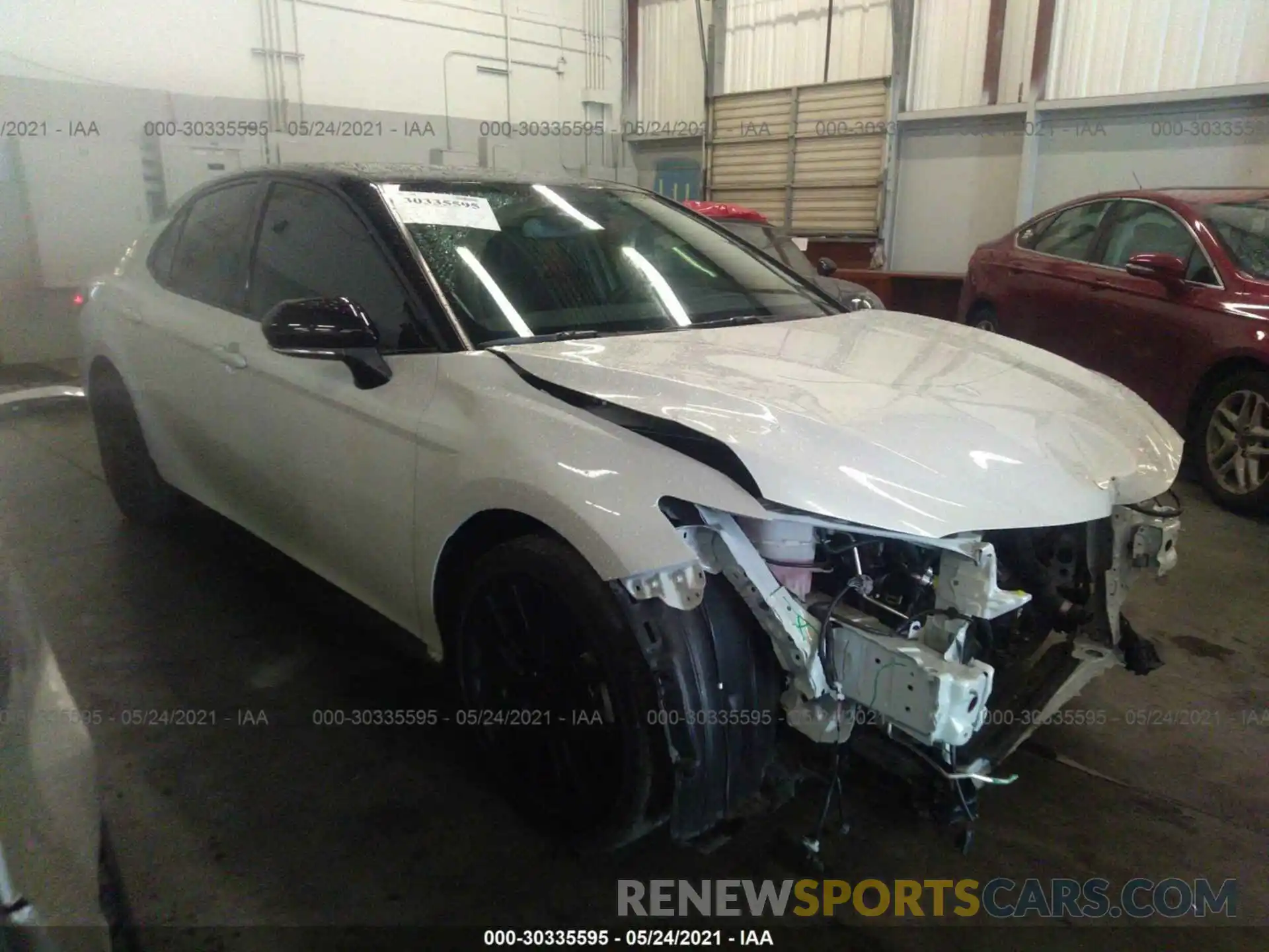 1 Photograph of a damaged car 4T1K61AK7LU354698 TOYOTA CAMRY 2020