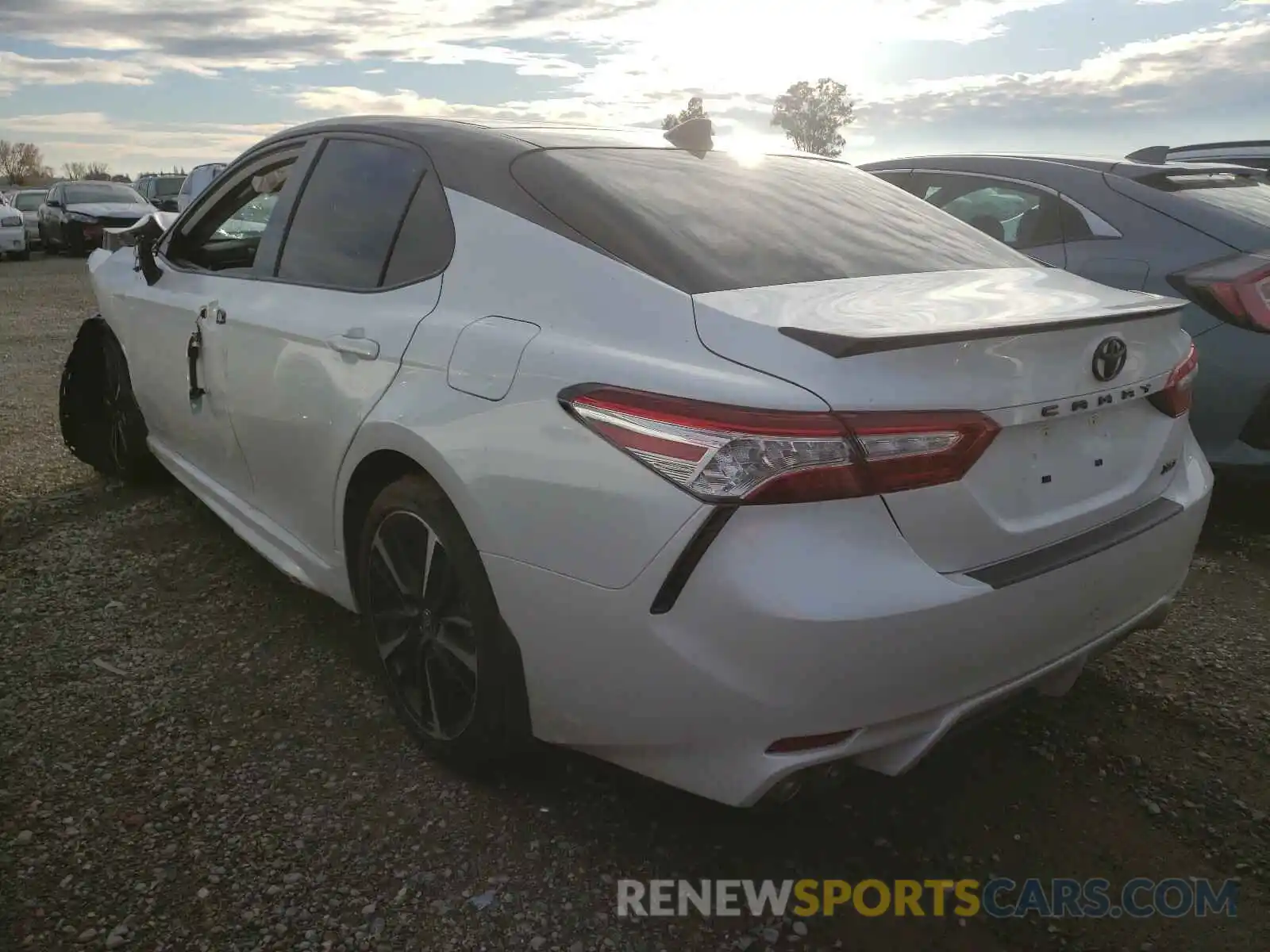 3 Photograph of a damaged car 4T1K61AK7LU359707 TOYOTA CAMRY 2020