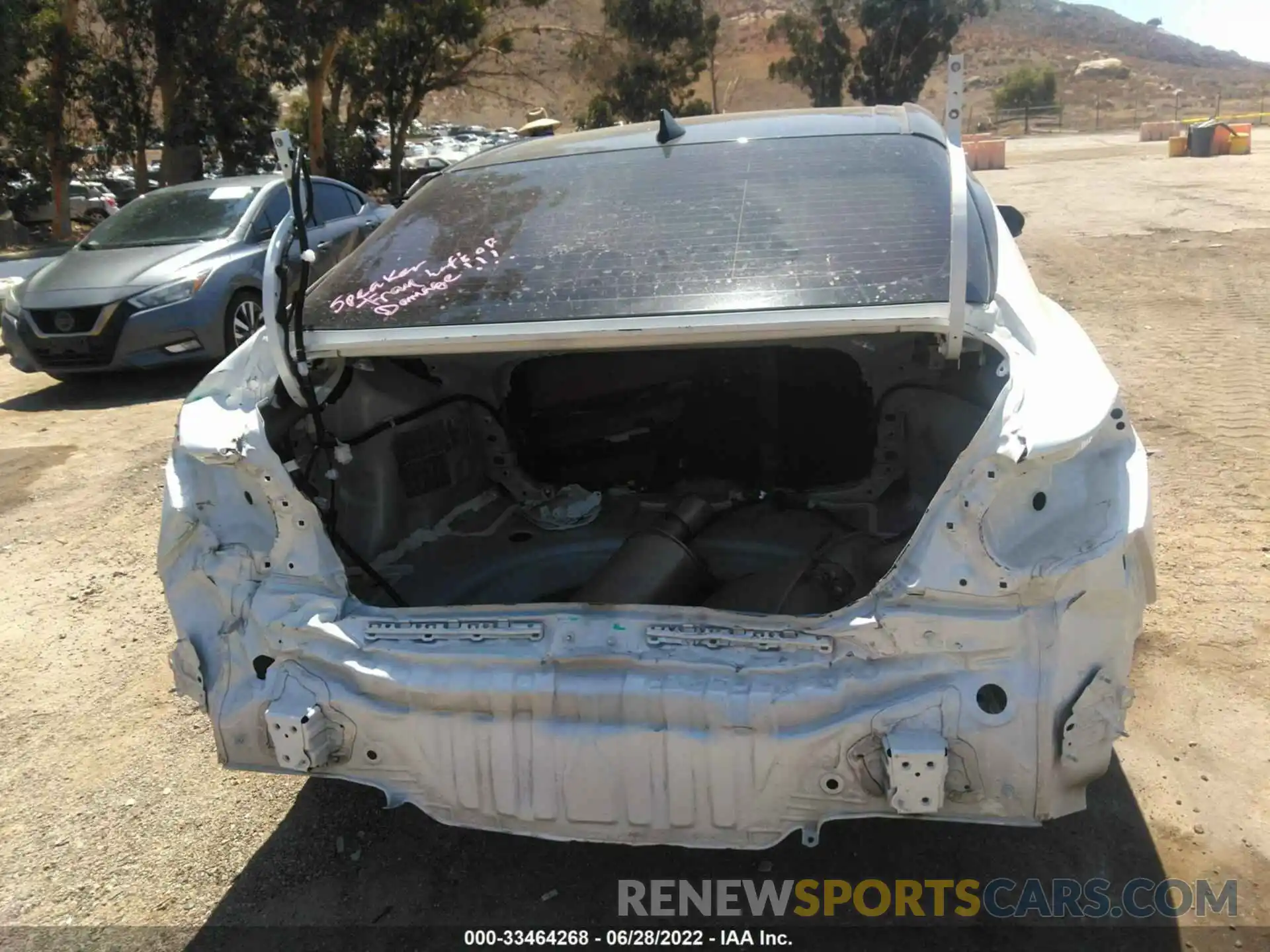 6 Photograph of a damaged car 4T1K61AK7LU365376 TOYOTA CAMRY 2020