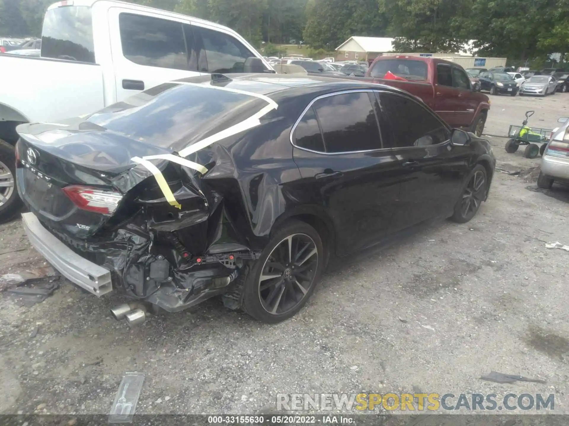 4 Photograph of a damaged car 4T1K61AK7LU370576 TOYOTA CAMRY 2020