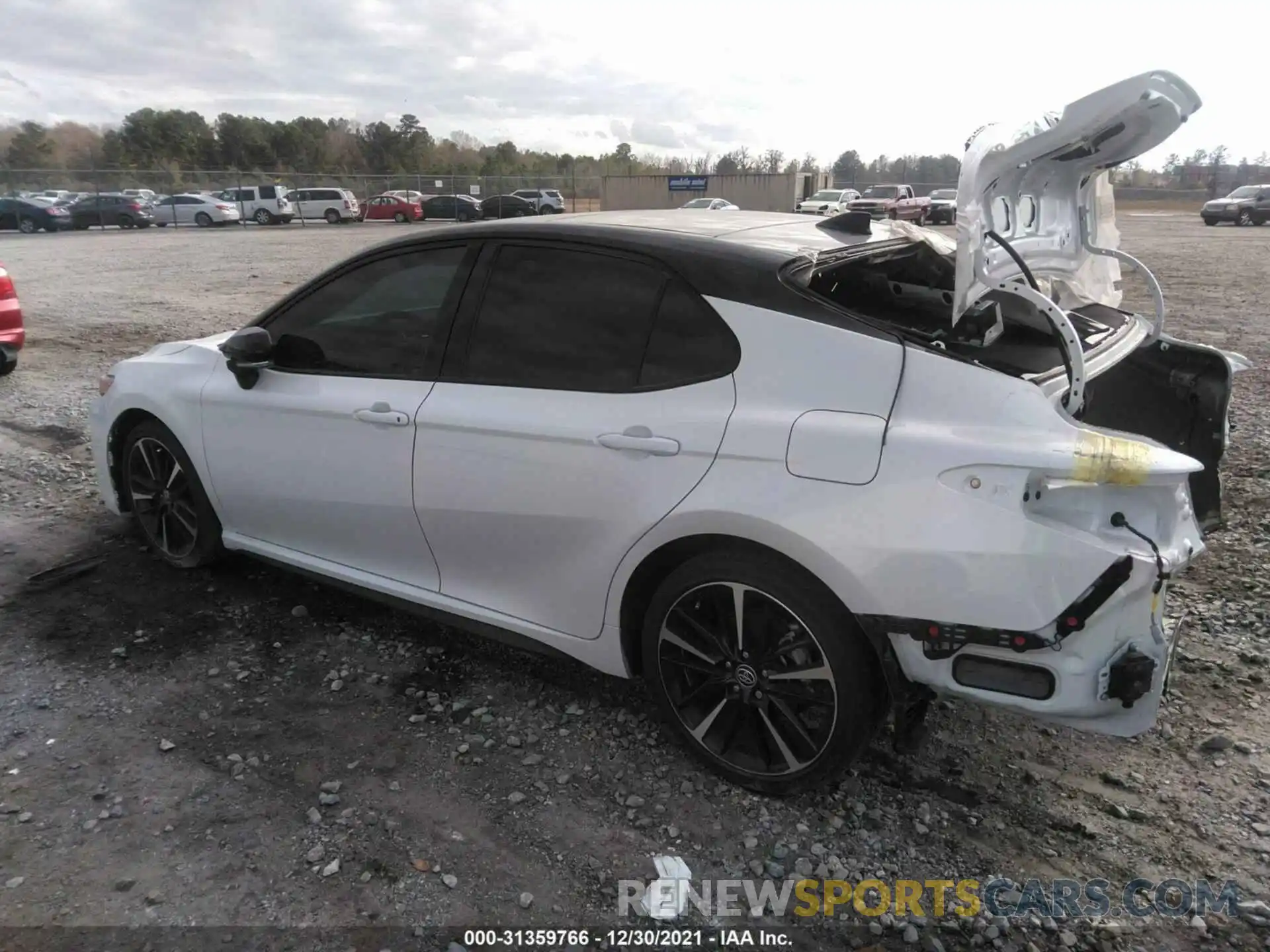 3 Photograph of a damaged car 4T1K61AK7LU372649 TOYOTA CAMRY 2020