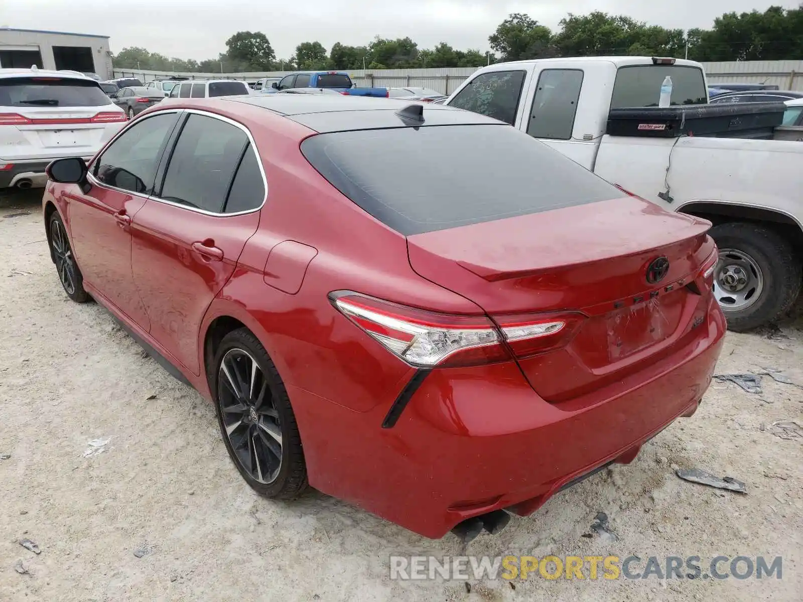 3 Photograph of a damaged car 4T1K61AK7LU396790 TOYOTA CAMRY 2020