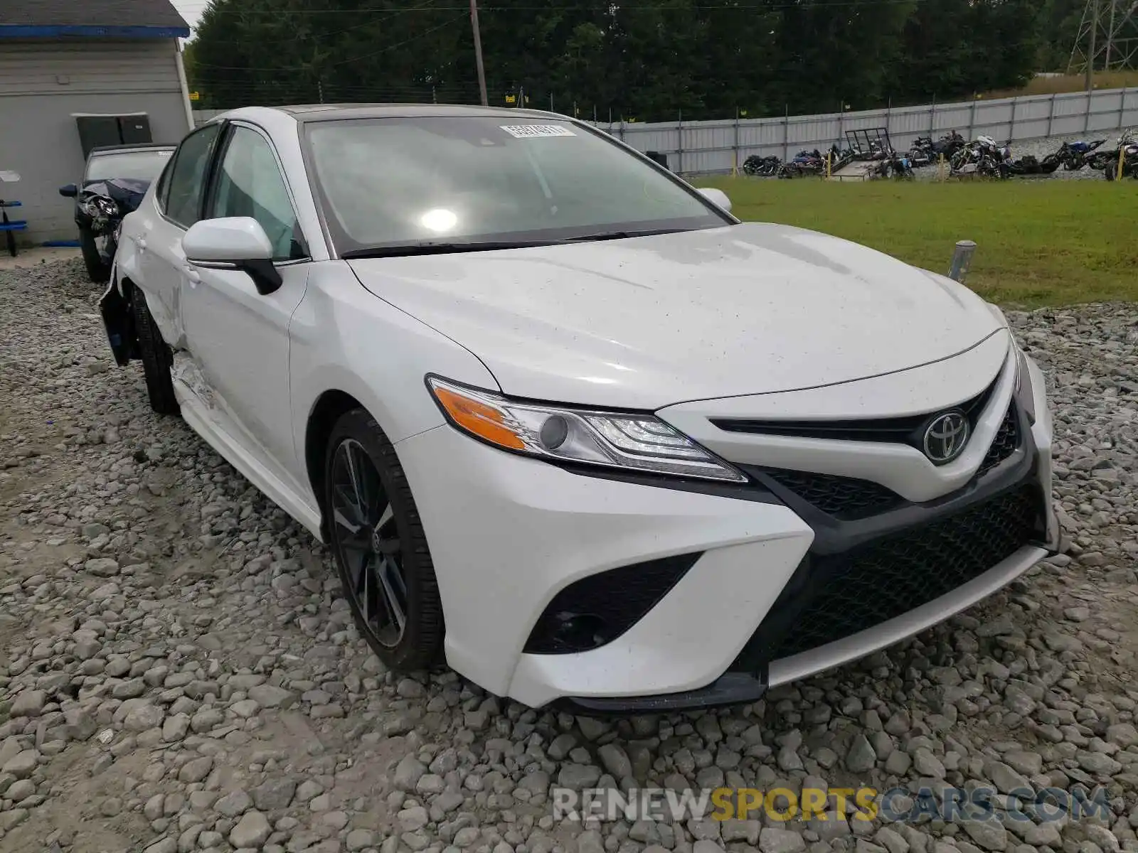 1 Photograph of a damaged car 4T1K61AK7LU505281 TOYOTA CAMRY 2020