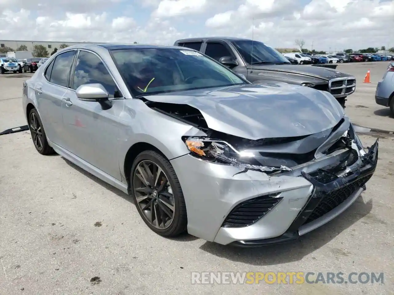 1 Photograph of a damaged car 4T1K61AK7LU908564 TOYOTA CAMRY 2020