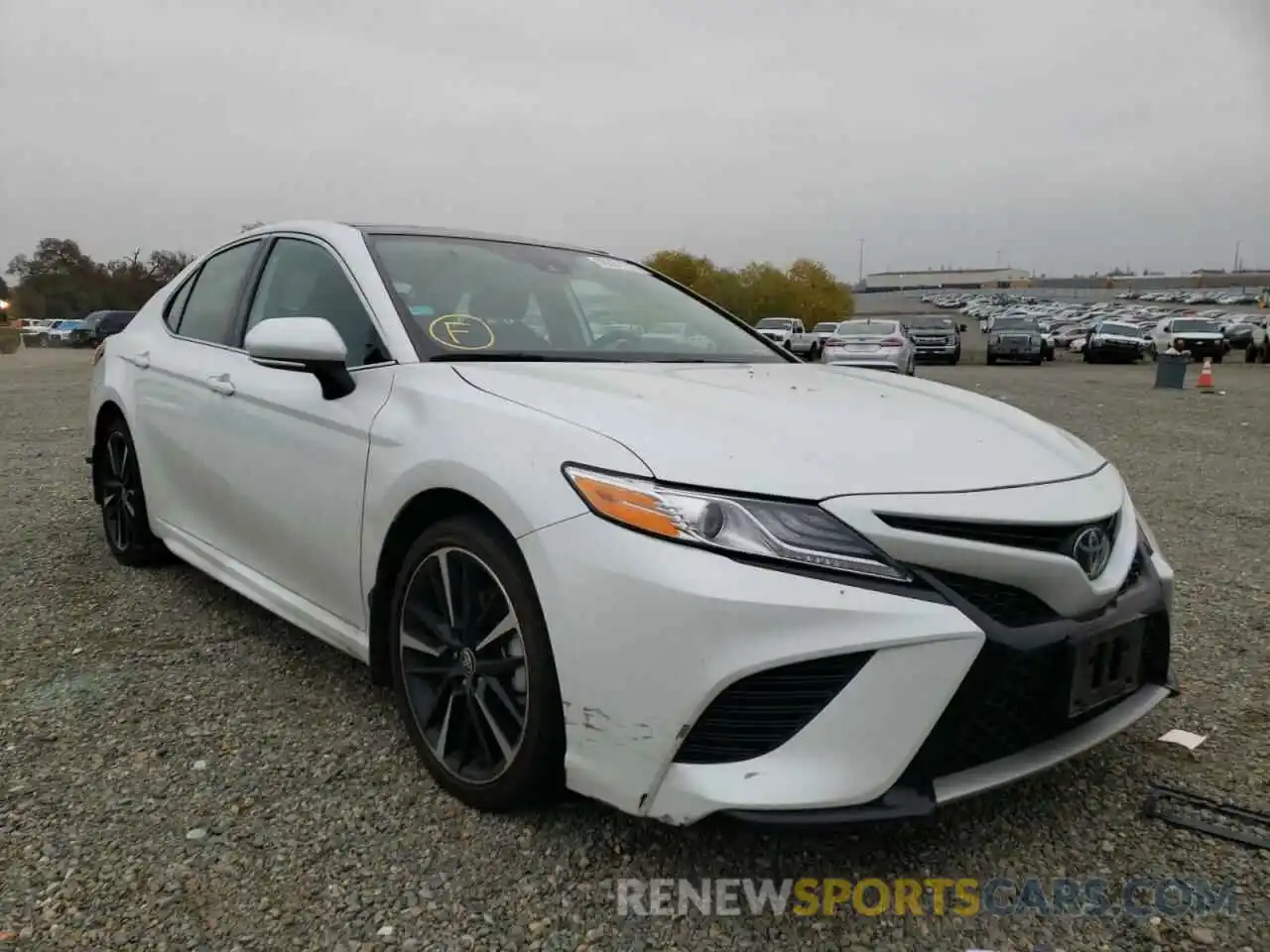 1 Photograph of a damaged car 4T1K61AK7LU961300 TOYOTA CAMRY 2020