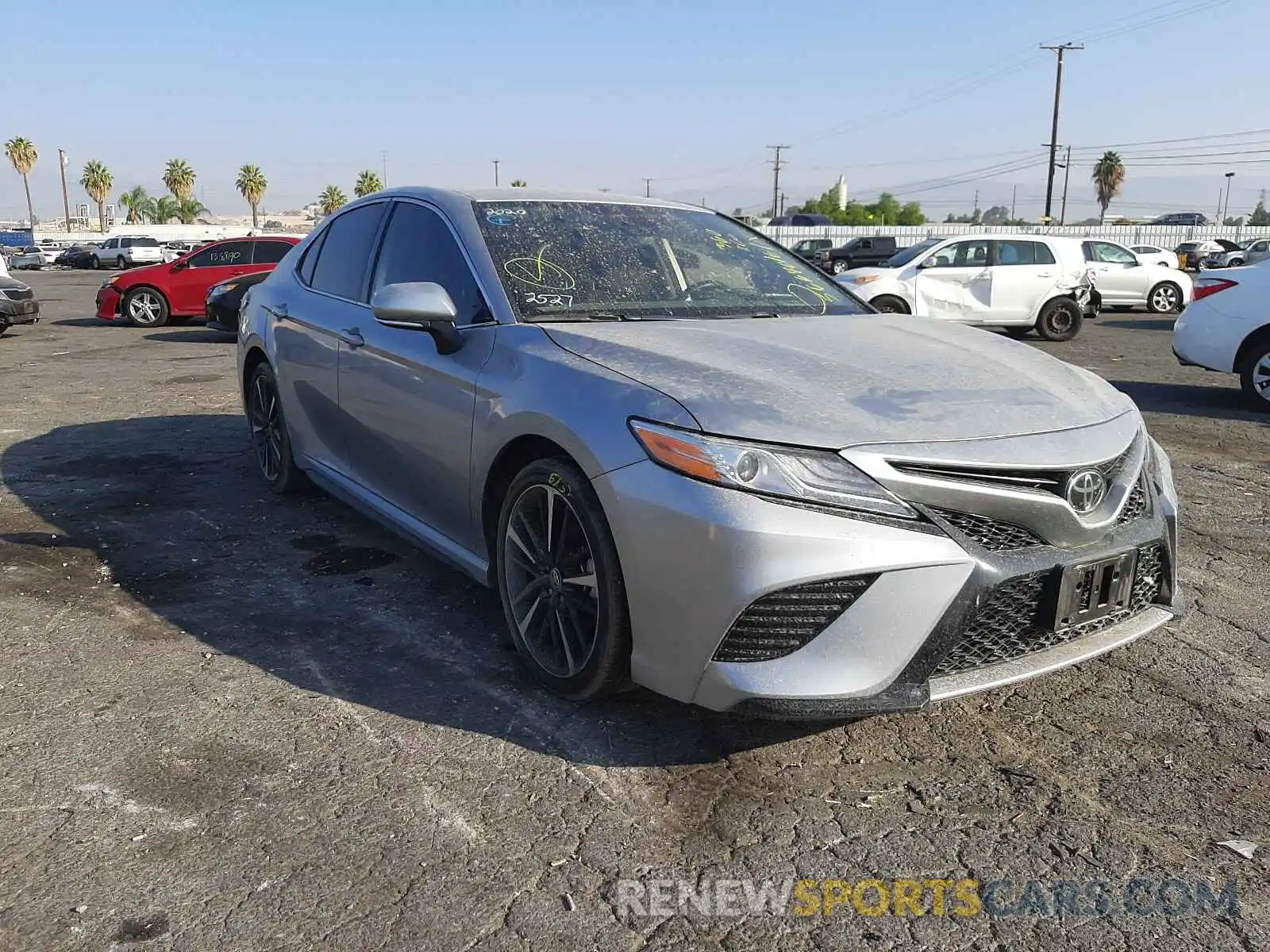 1 Photograph of a damaged car 4T1K61AK7LU962527 TOYOTA CAMRY 2020