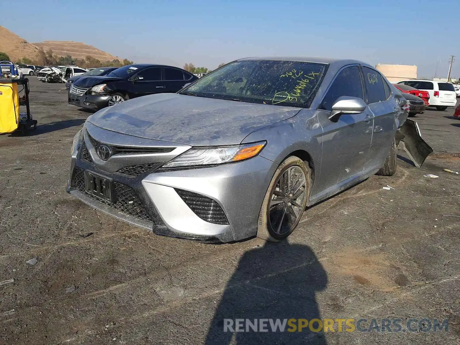 2 Photograph of a damaged car 4T1K61AK7LU962527 TOYOTA CAMRY 2020