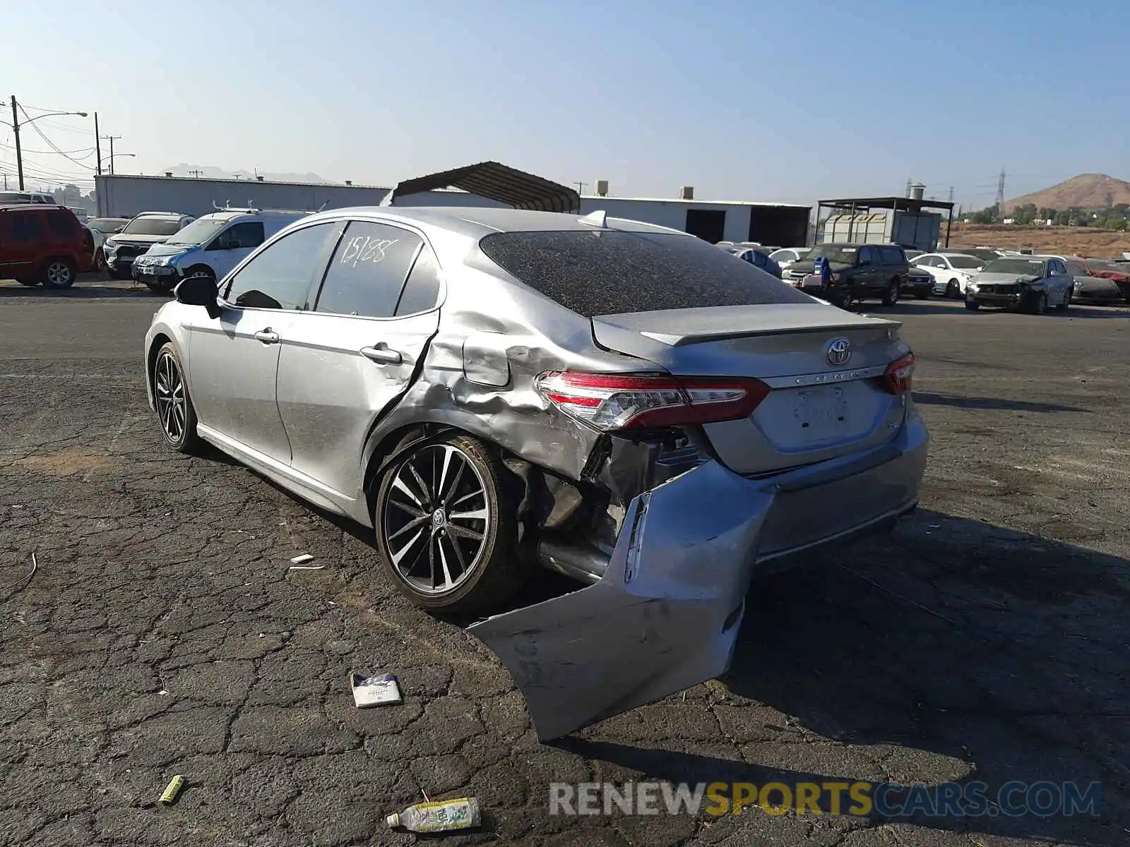 3 Photograph of a damaged car 4T1K61AK7LU962527 TOYOTA CAMRY 2020