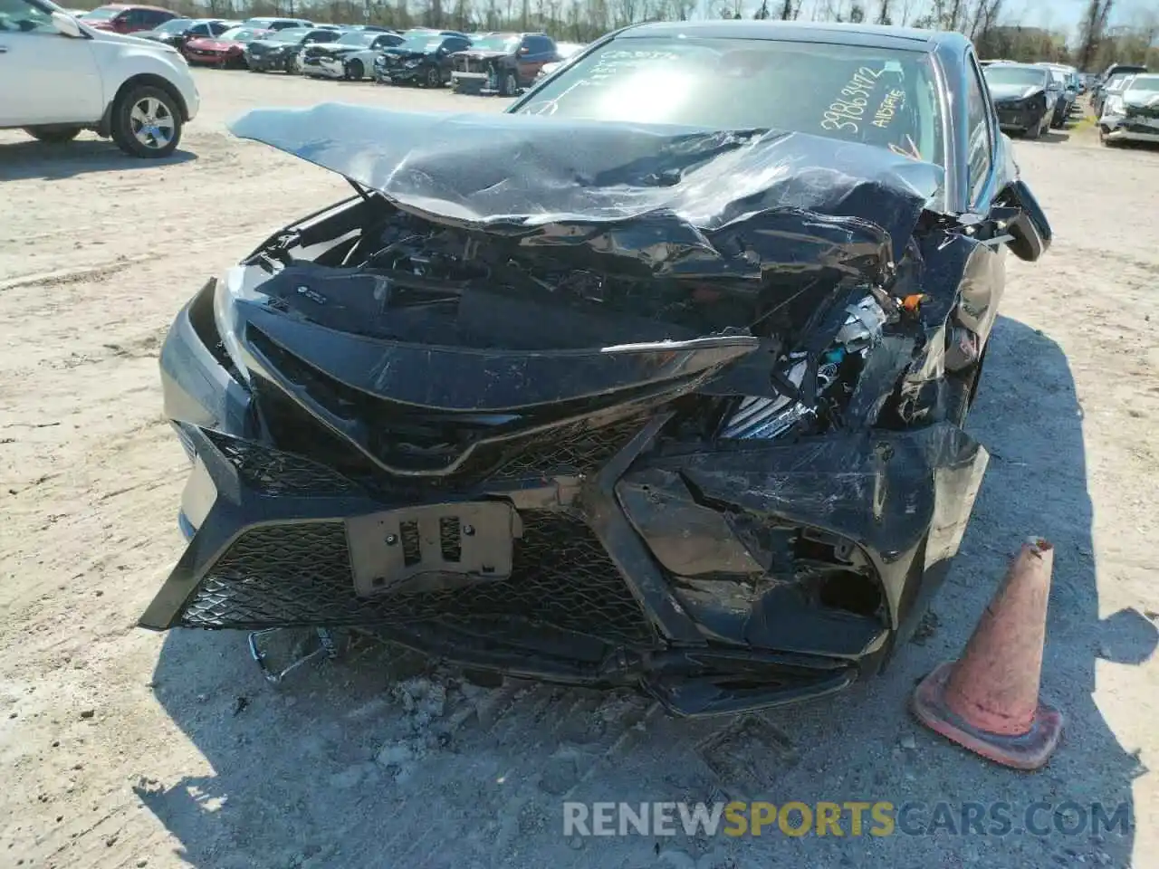 9 Photograph of a damaged car 4T1K61AK7LU982695 TOYOTA CAMRY 2020