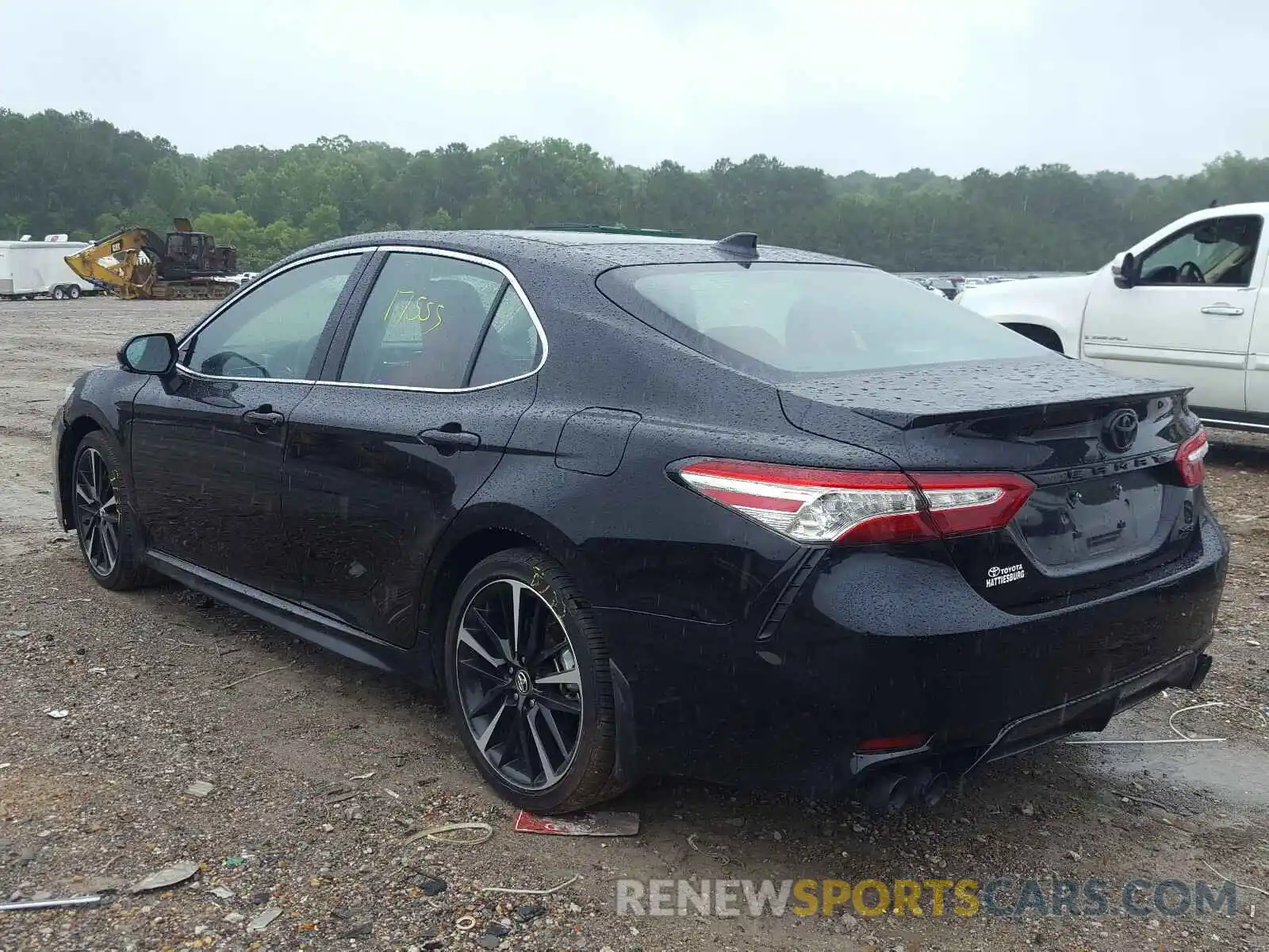 3 Photograph of a damaged car 4T1K61AK8LU304537 TOYOTA CAMRY 2020