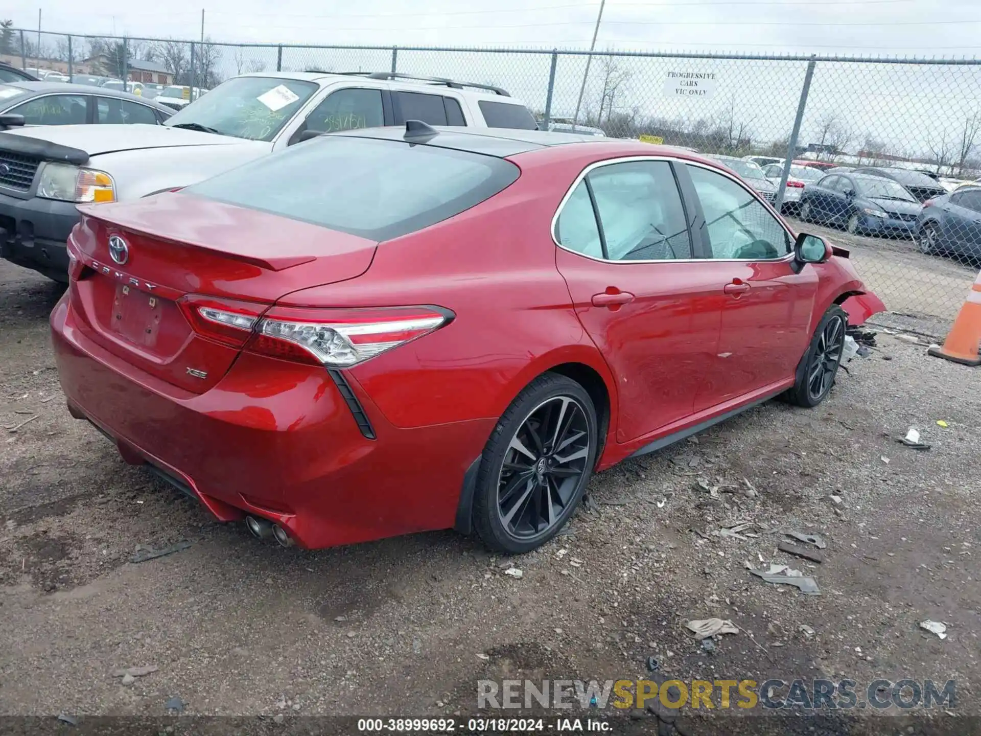 4 Photograph of a damaged car 4T1K61AK8LU306627 TOYOTA CAMRY 2020