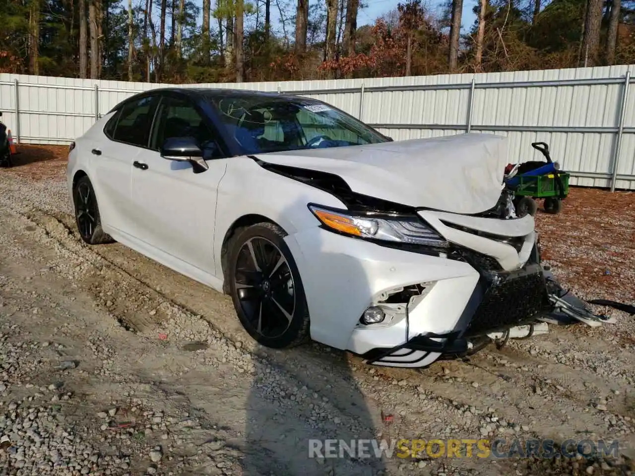 1 Photograph of a damaged car 4T1K61AK8LU307809 TOYOTA CAMRY 2020