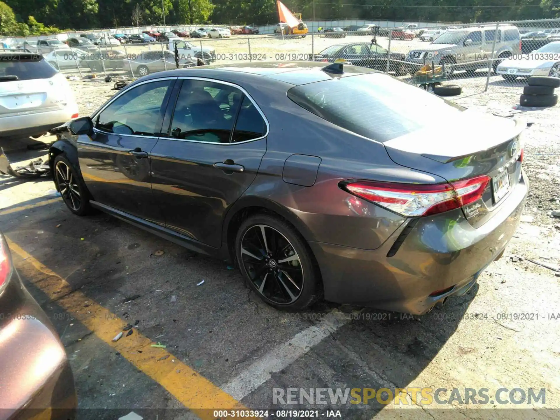 3 Photograph of a damaged car 4T1K61AK8LU322424 TOYOTA CAMRY 2020