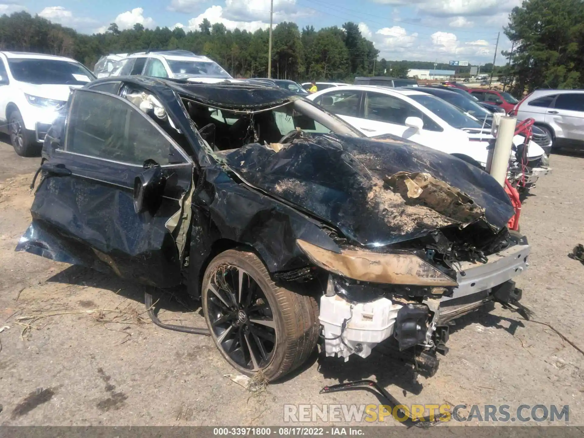 1 Photograph of a damaged car 4T1K61AK8LU325940 TOYOTA CAMRY 2020