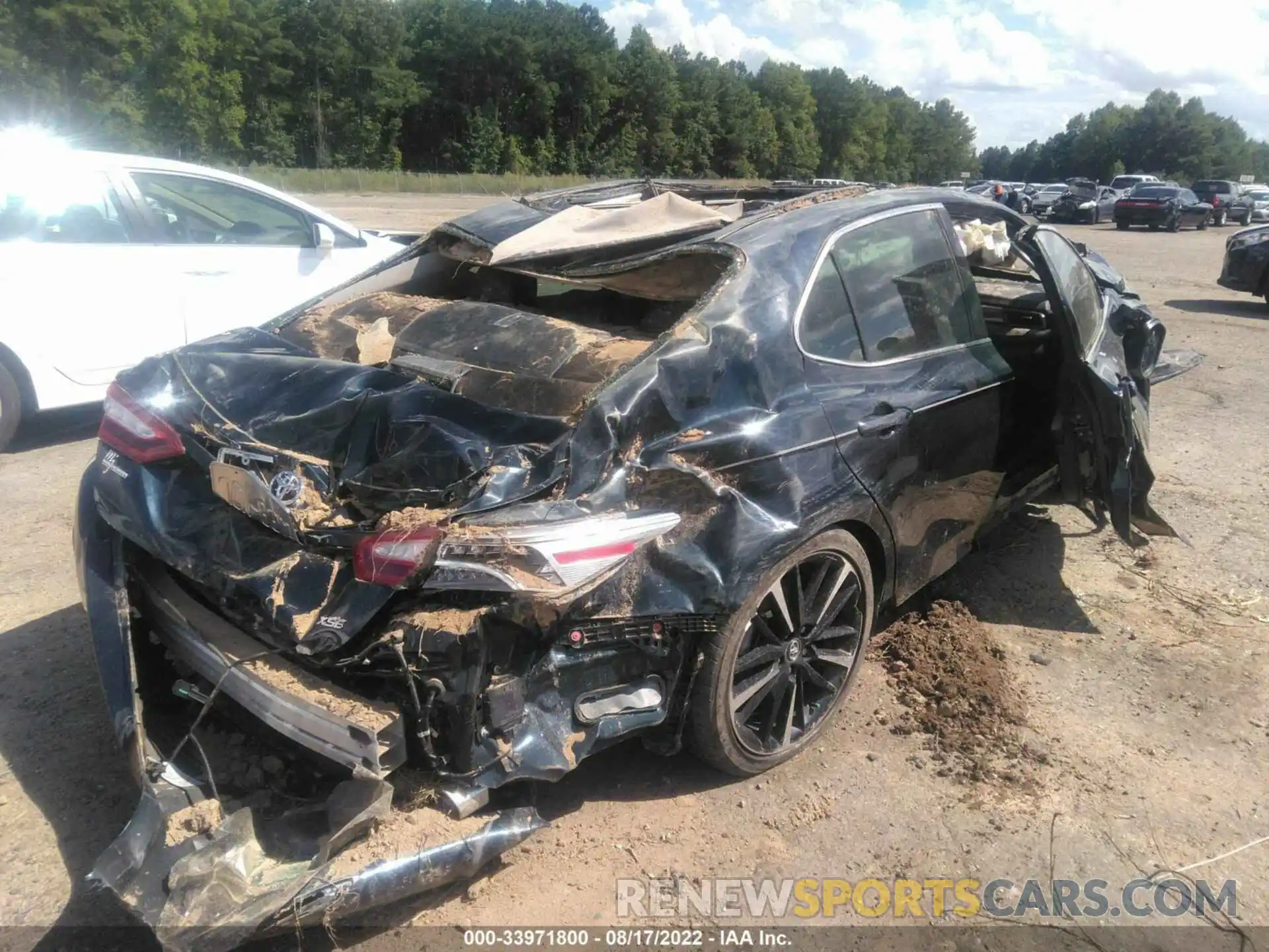 4 Photograph of a damaged car 4T1K61AK8LU325940 TOYOTA CAMRY 2020