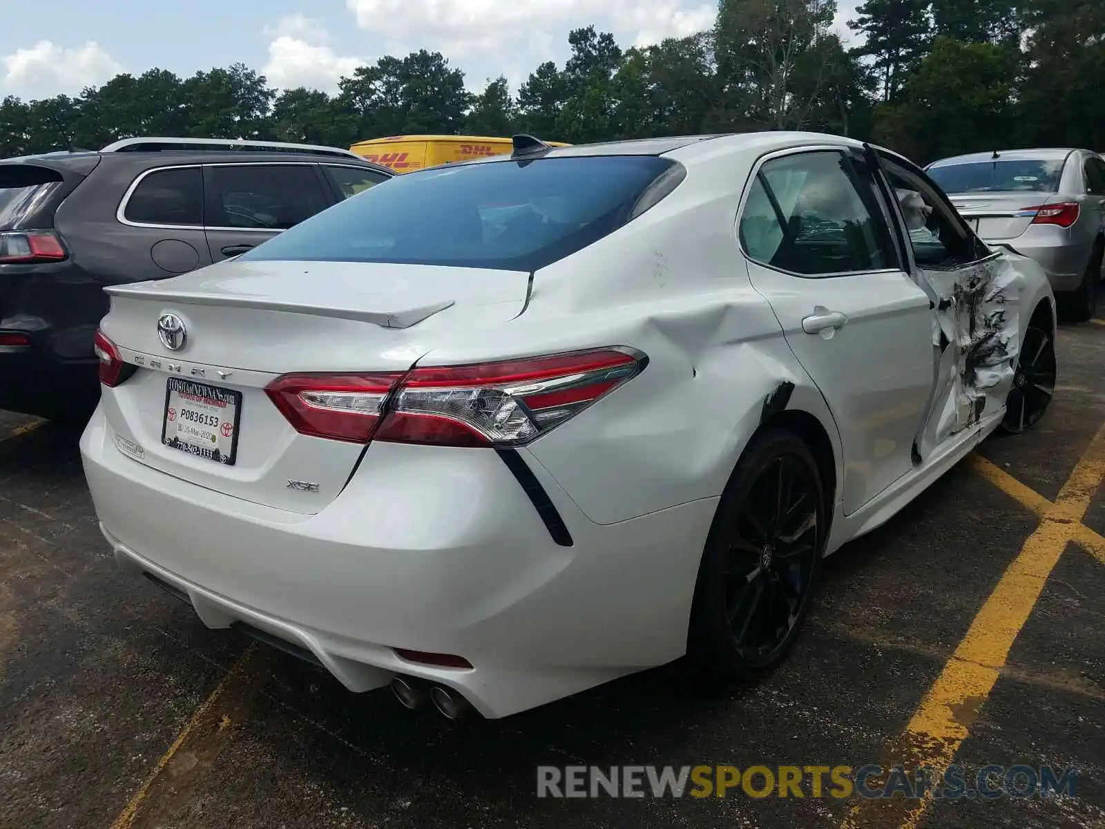 4 Photograph of a damaged car 4T1K61AK8LU341636 TOYOTA CAMRY 2020