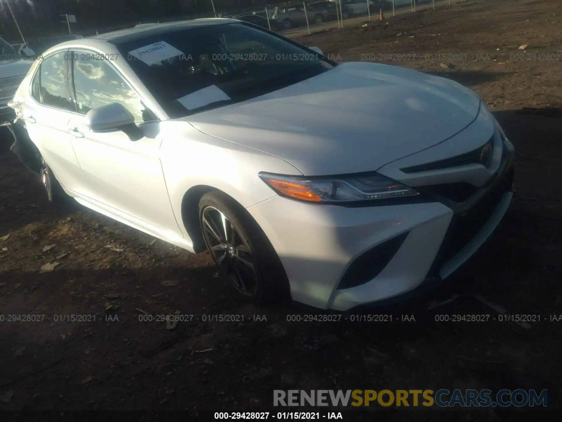 1 Photograph of a damaged car 4T1K61AK8LU348490 TOYOTA CAMRY 2020